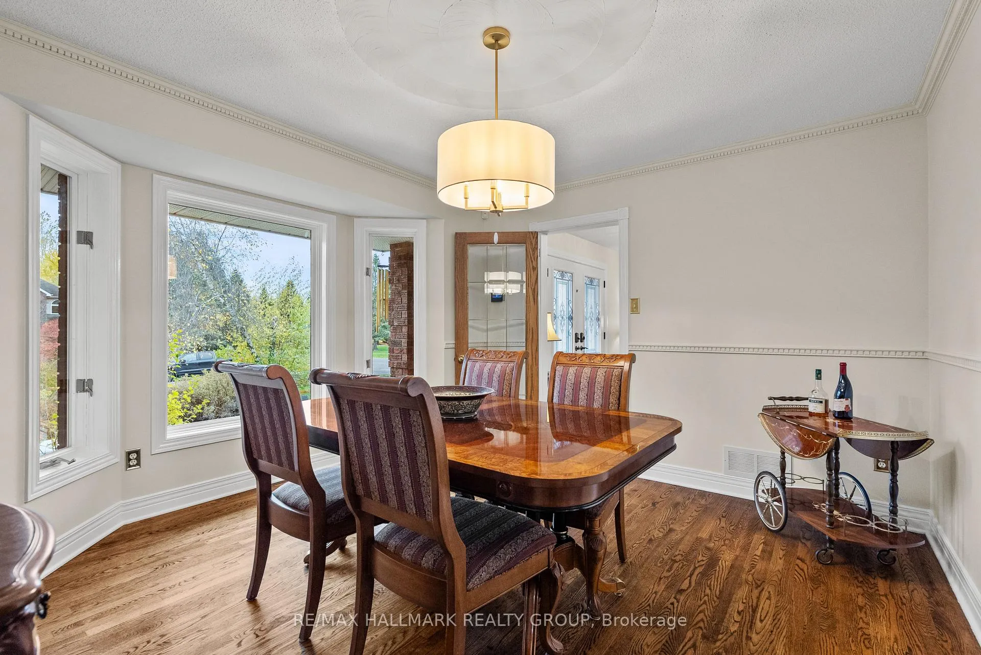 Photo 4 of 16 Goodfellow Court, Ottawa, Fallowfield — HOMEH