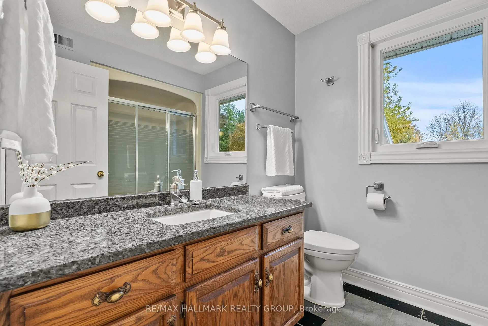 Photo 24 of 16 Goodfellow Court, Ottawa, Fallowfield — HOMEH