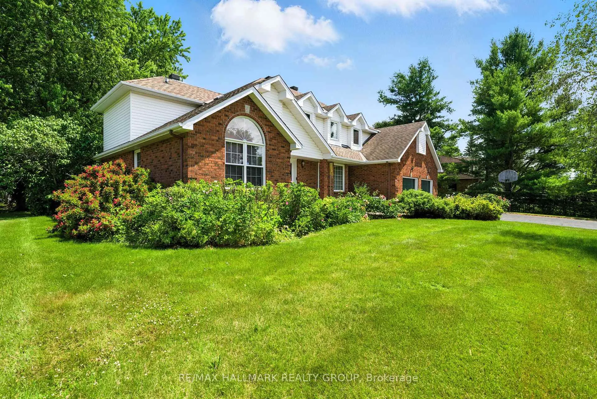 Photo 29 of 16 Goodfellow Court, Ottawa, Fallowfield — HOMEH