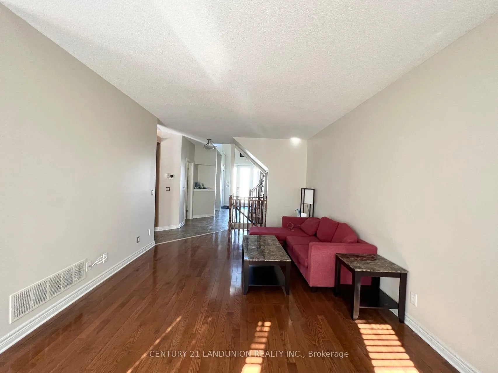 Photo 7 of 281 Winterberry Boulevard, Thorold, Confederation Heights — HOMEH