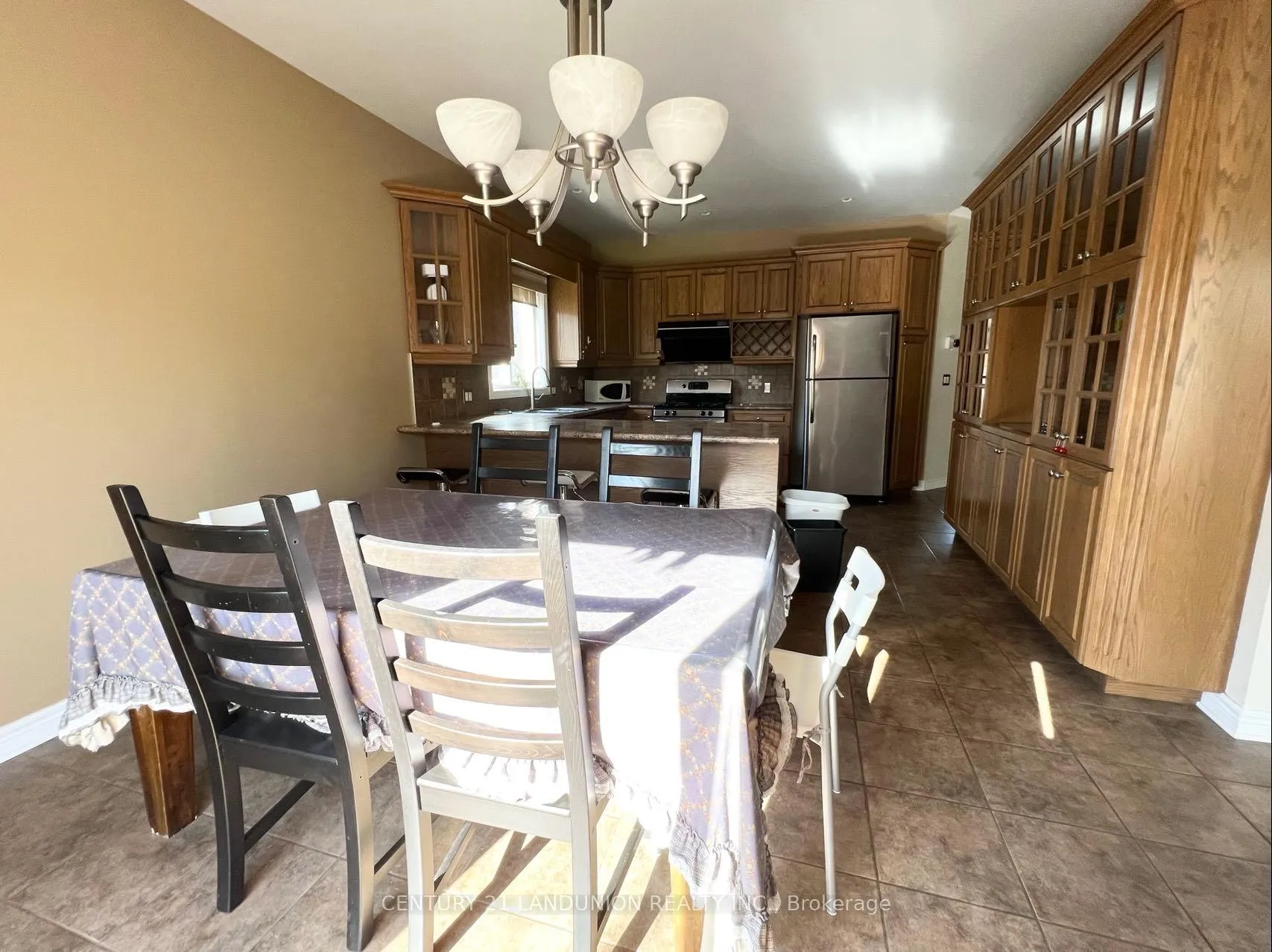 Photo 12 of 281 Winterberry Boulevard, Thorold, Confederation Heights — HOMEH