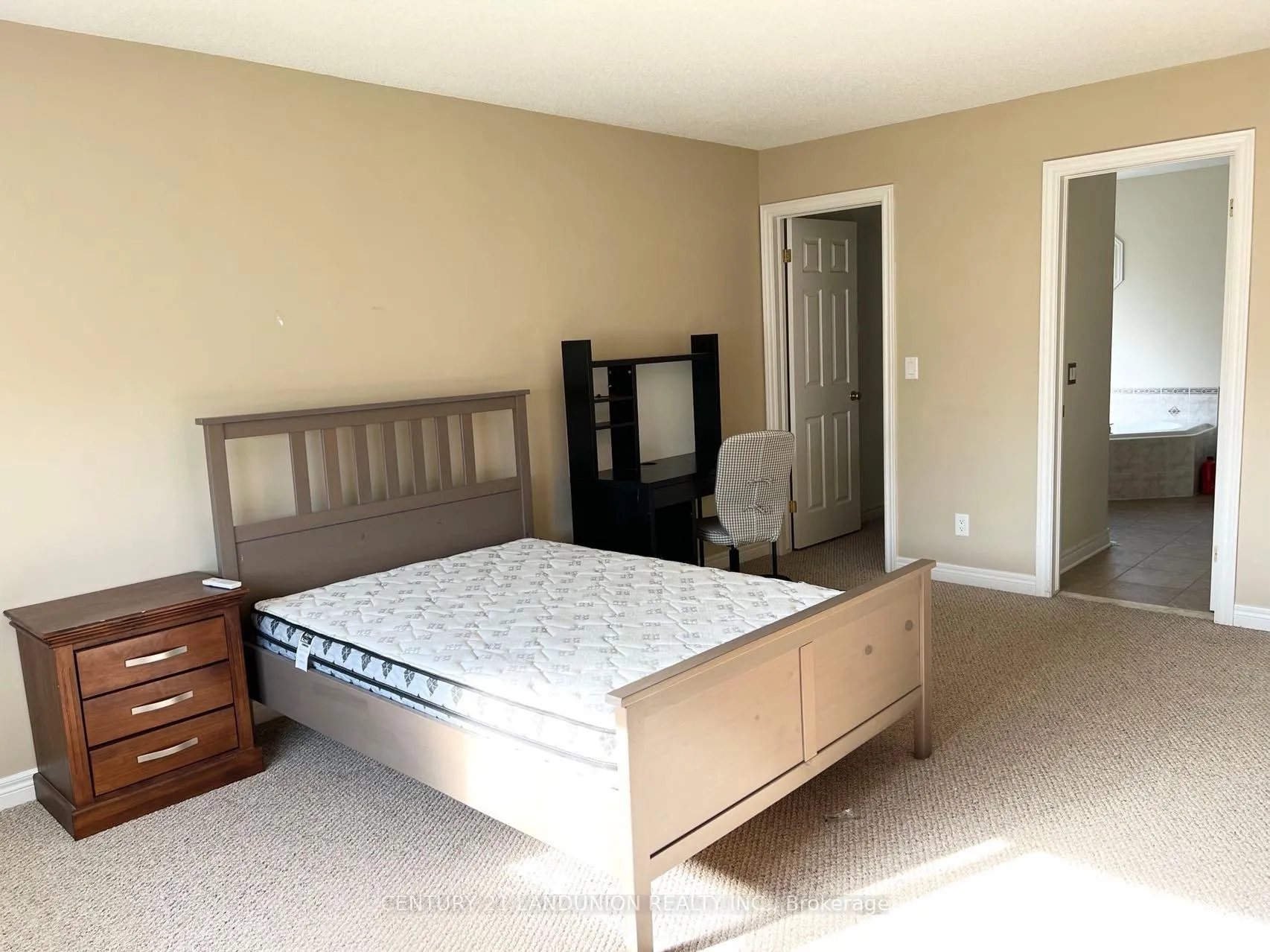 Photo 18 of 281 Winterberry Boulevard, Thorold, Confederation Heights — HOMEH