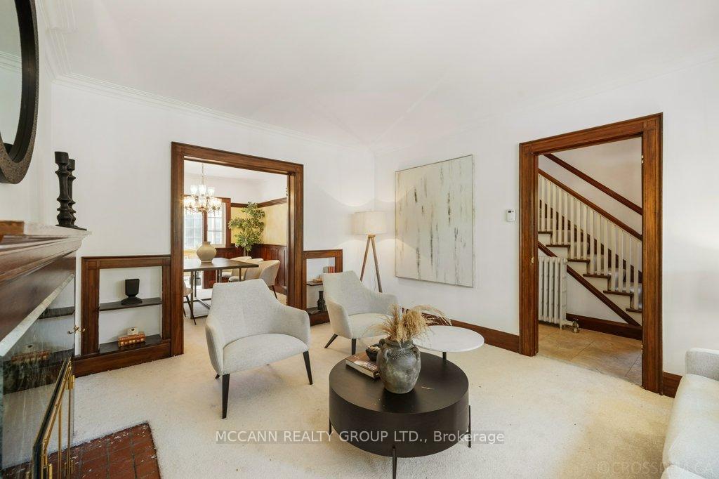 Photo 5 of 17 Donegall Drive, Toronto, Leaside — HOMEH