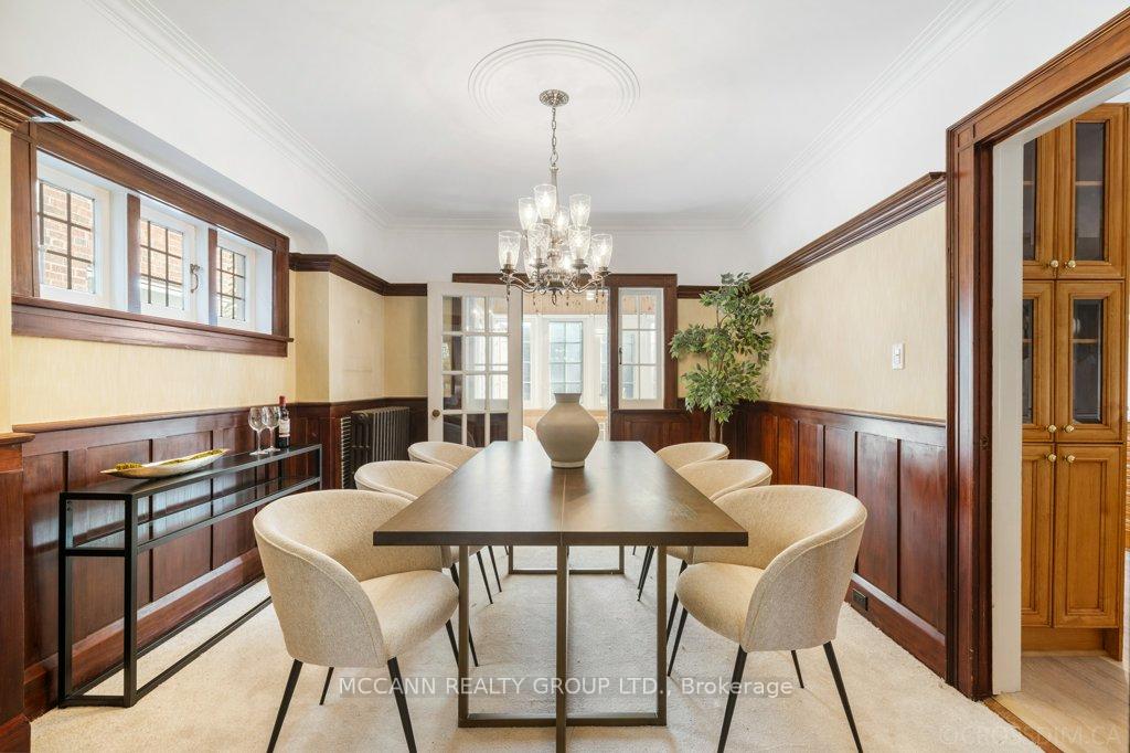 Photo 7 of 17 Donegall Drive, Toronto, Leaside — HOMEH