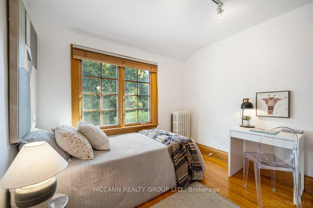 Photo 20 of 17 Donegall Drive, Toronto, Leaside — HOMEH