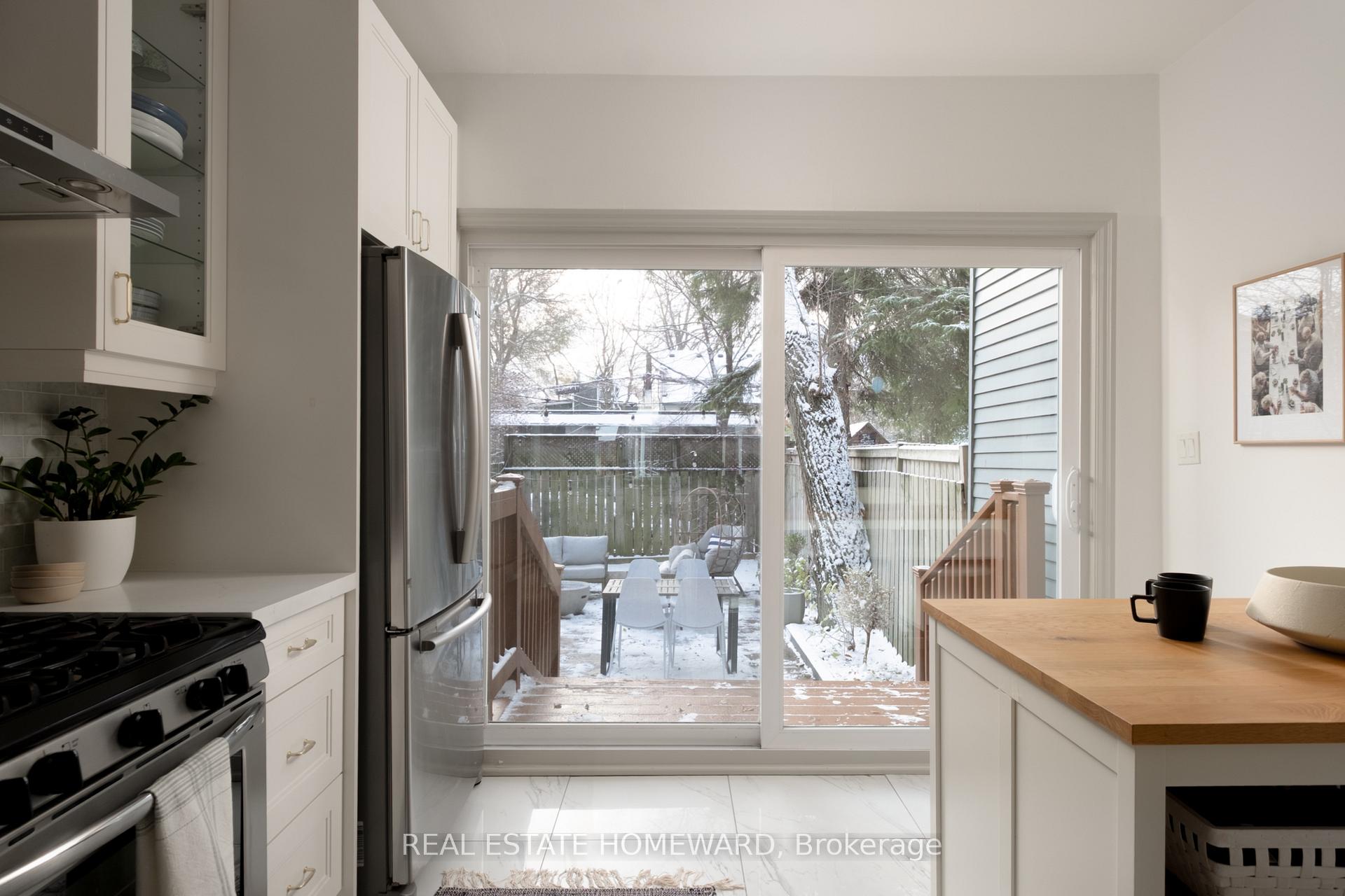 Photo 14 of 127 Withrow Avenue, Toronto, North Riverdale — HOMEH