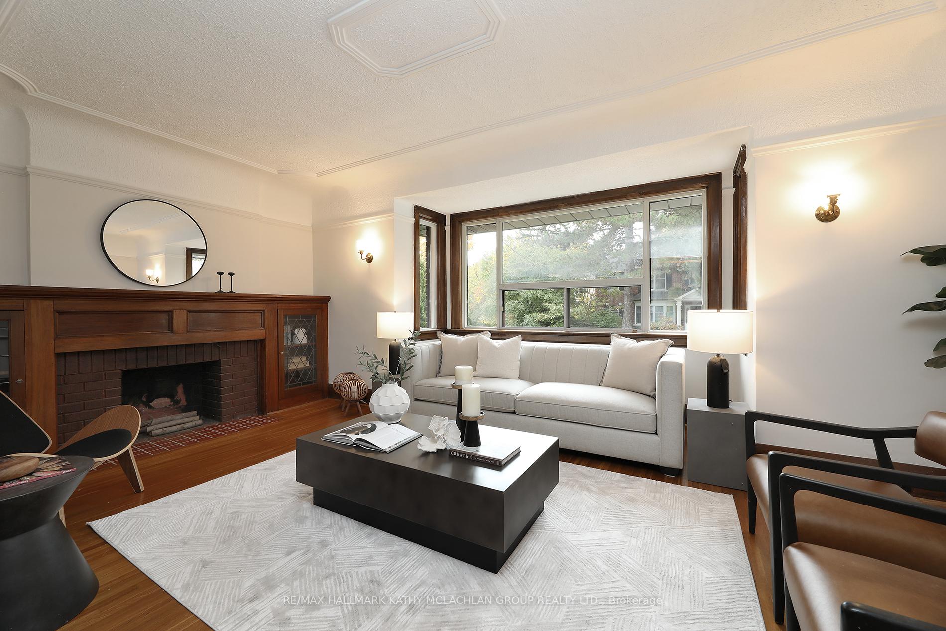 Photo 5 of 12 Cameron Crescent, Toronto, Leaside — HOMEH