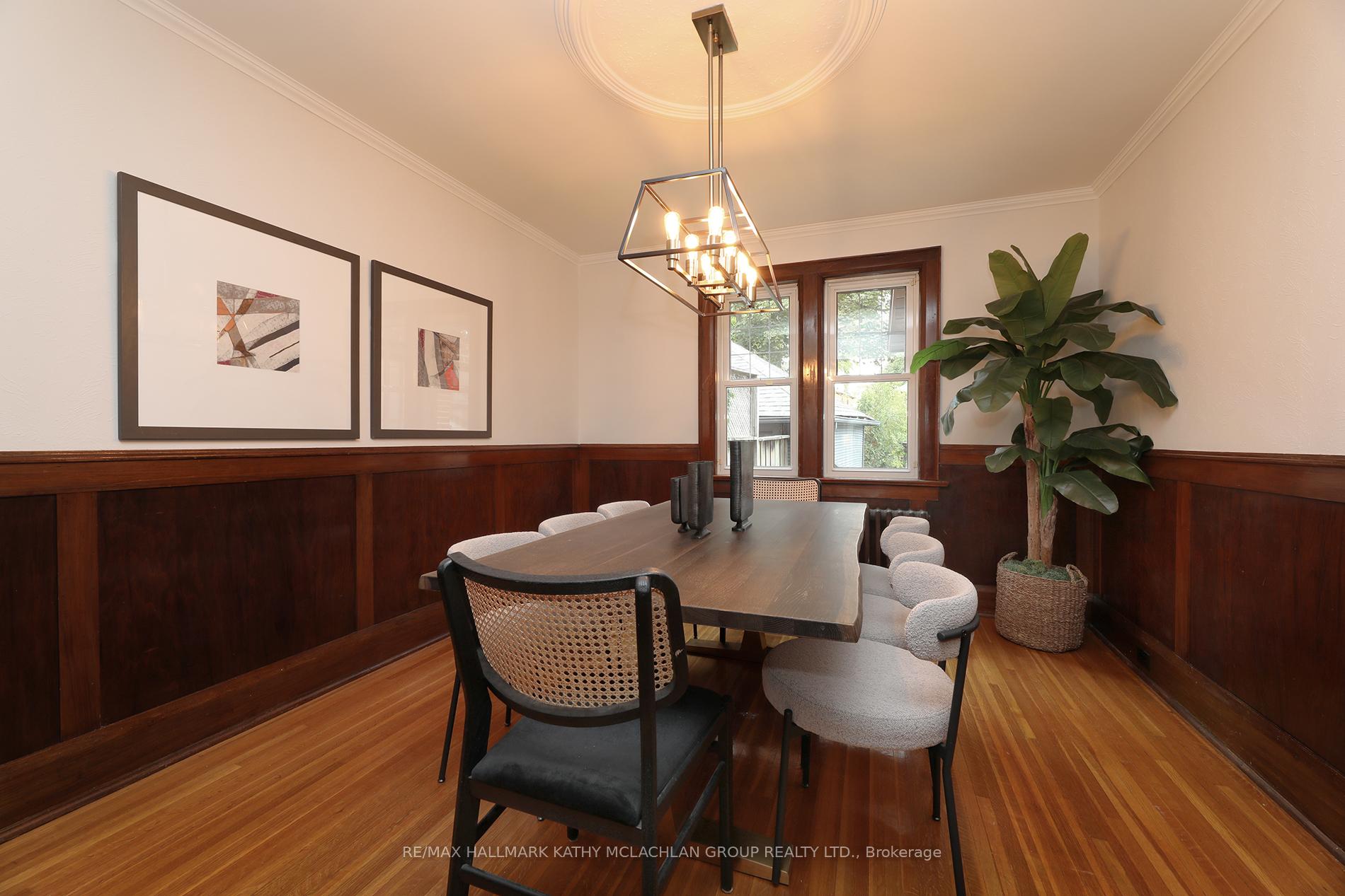 Photo 9 of 12 Cameron Crescent, Toronto, Leaside — HOMEH