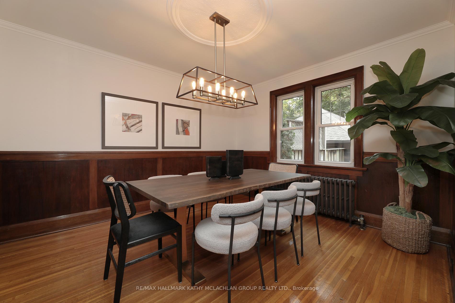 Photo 10 of 12 Cameron Crescent, Toronto, Leaside — HOMEH