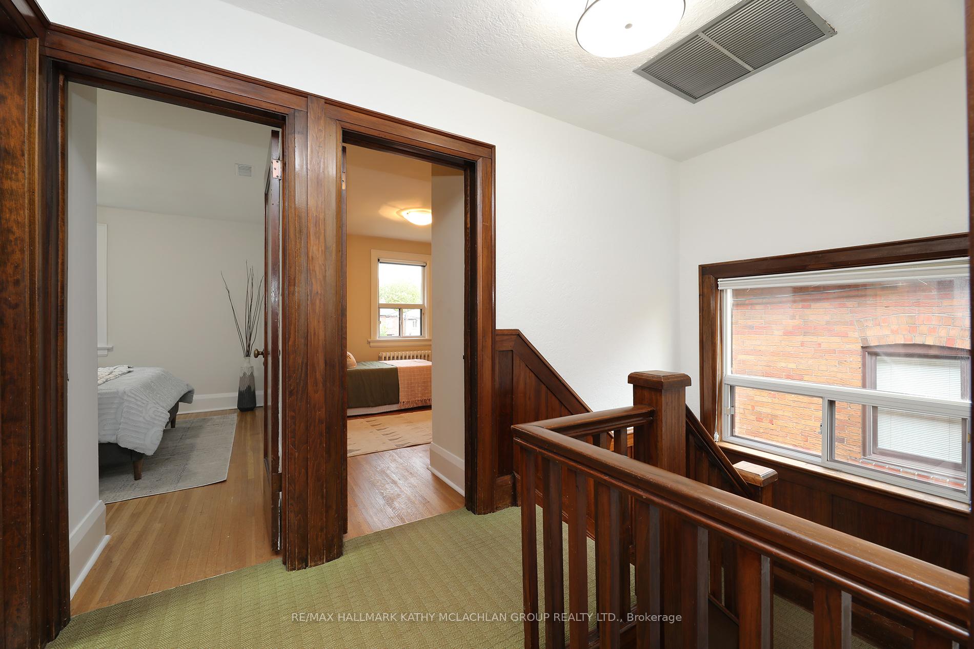 Photo 15 of 12 Cameron Crescent, Toronto, Leaside — HOMEH