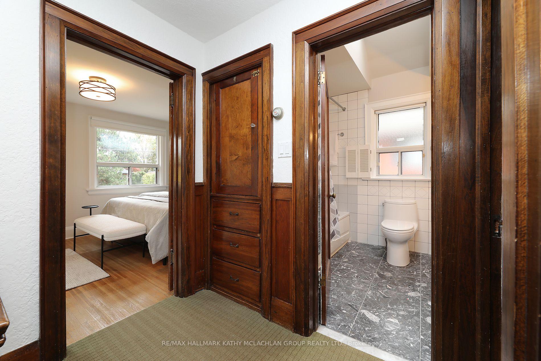 Photo 16 of 12 Cameron Crescent, Toronto, Leaside — HOMEH