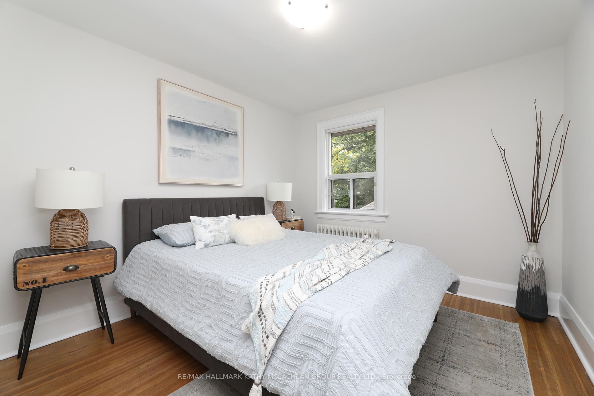 Photo 19 of 12 Cameron Crescent, Toronto, Leaside — HOMEH