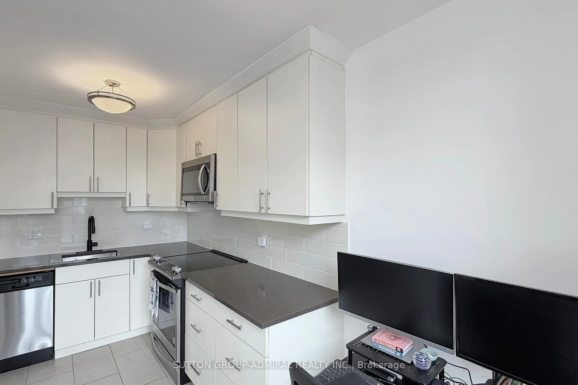 Photo 7 of Unit 1509, 40 Homewood Avenue, Toronto, Cabbagetown-South St. James Town — HOMEH