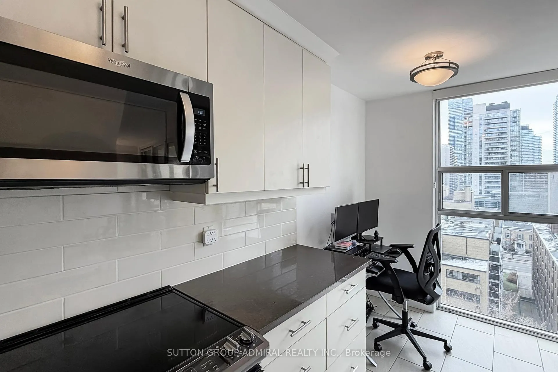 Photo 9 of Unit 1509, 40 Homewood Avenue, Toronto, Cabbagetown-South St. James Town — HOMEH