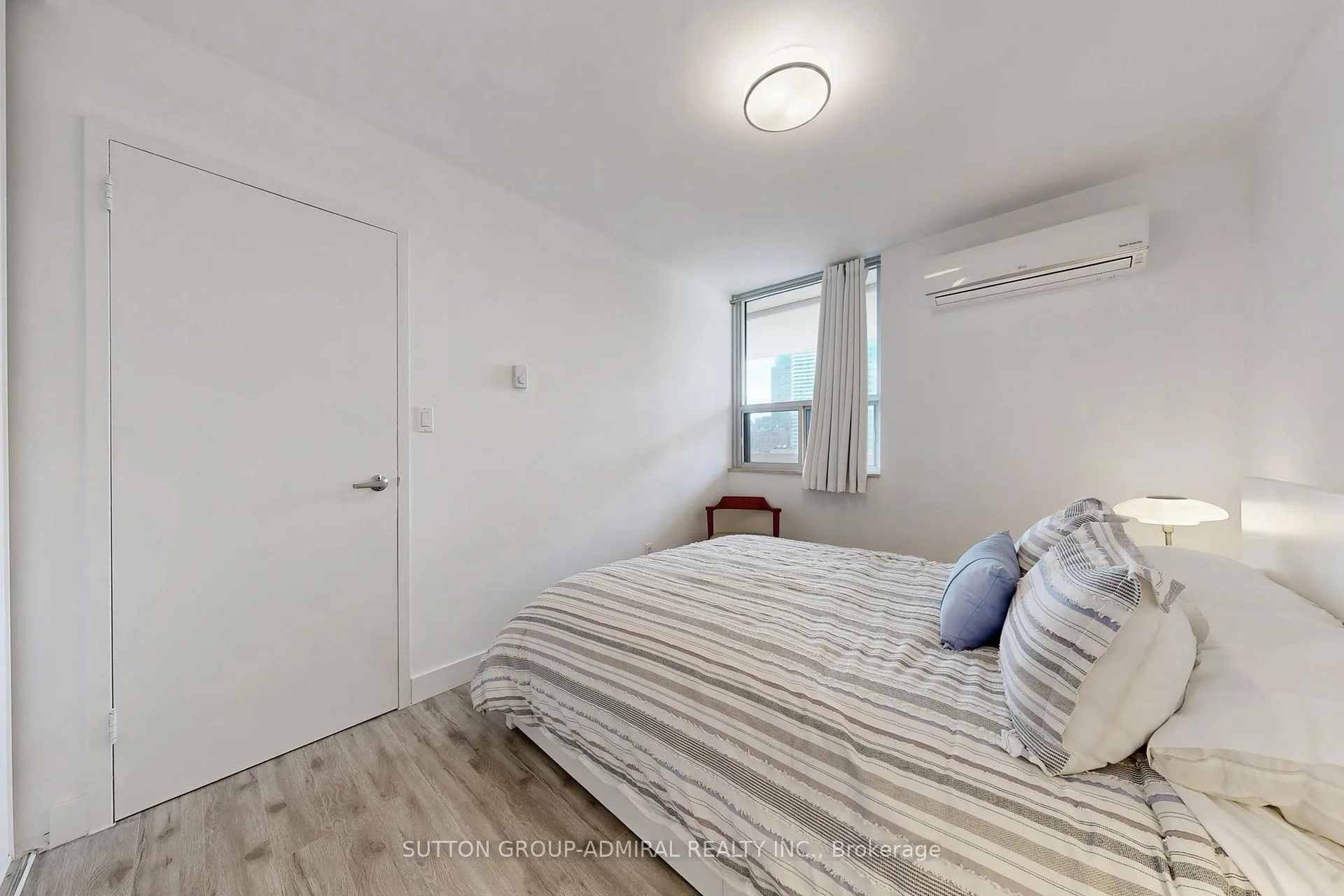 Photo 11 of Unit 1509, 40 Homewood Avenue, Toronto, Cabbagetown-South St. James Town — HOMEH