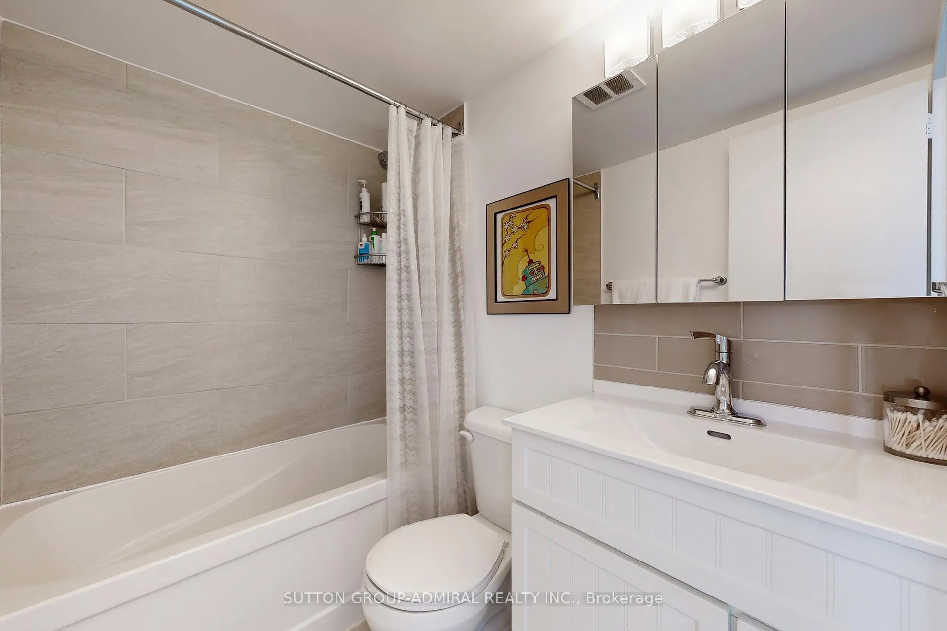 Photo 13 of Unit 1509, 40 Homewood Avenue, Toronto, Cabbagetown-South St. James Town — HOMEH