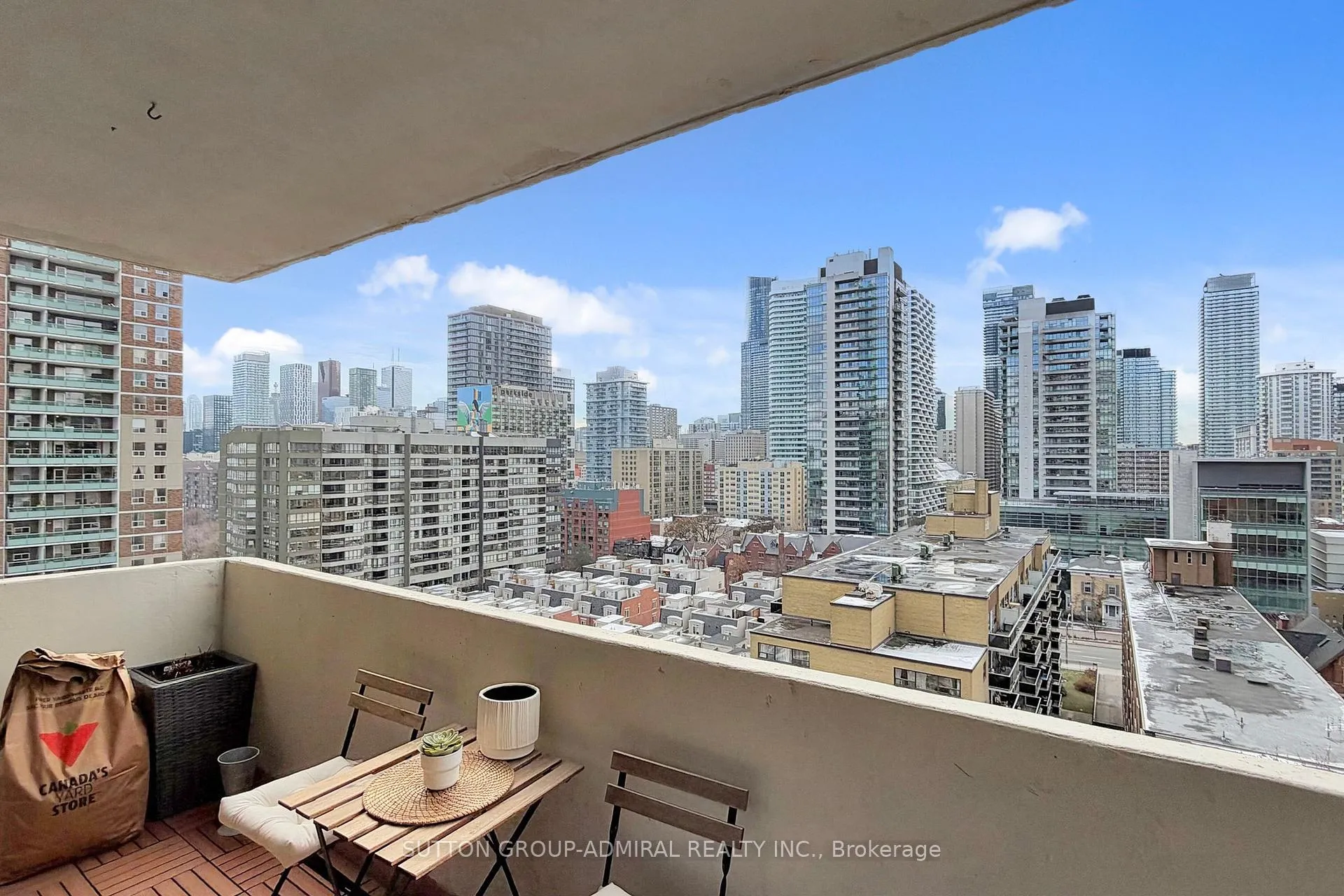 Photo 15 of Unit 1509, 40 Homewood Avenue, Toronto, Cabbagetown-South St. James Town — HOMEH