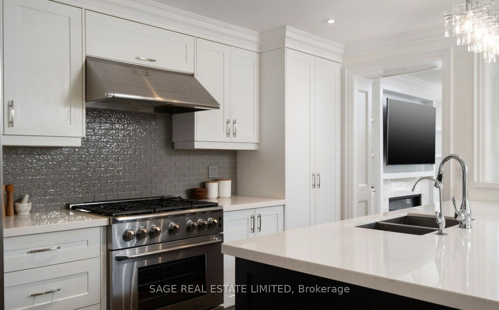 Photo 8 of 3 Fairfield Road, Toronto, Mount Pleasant East — HOMEH