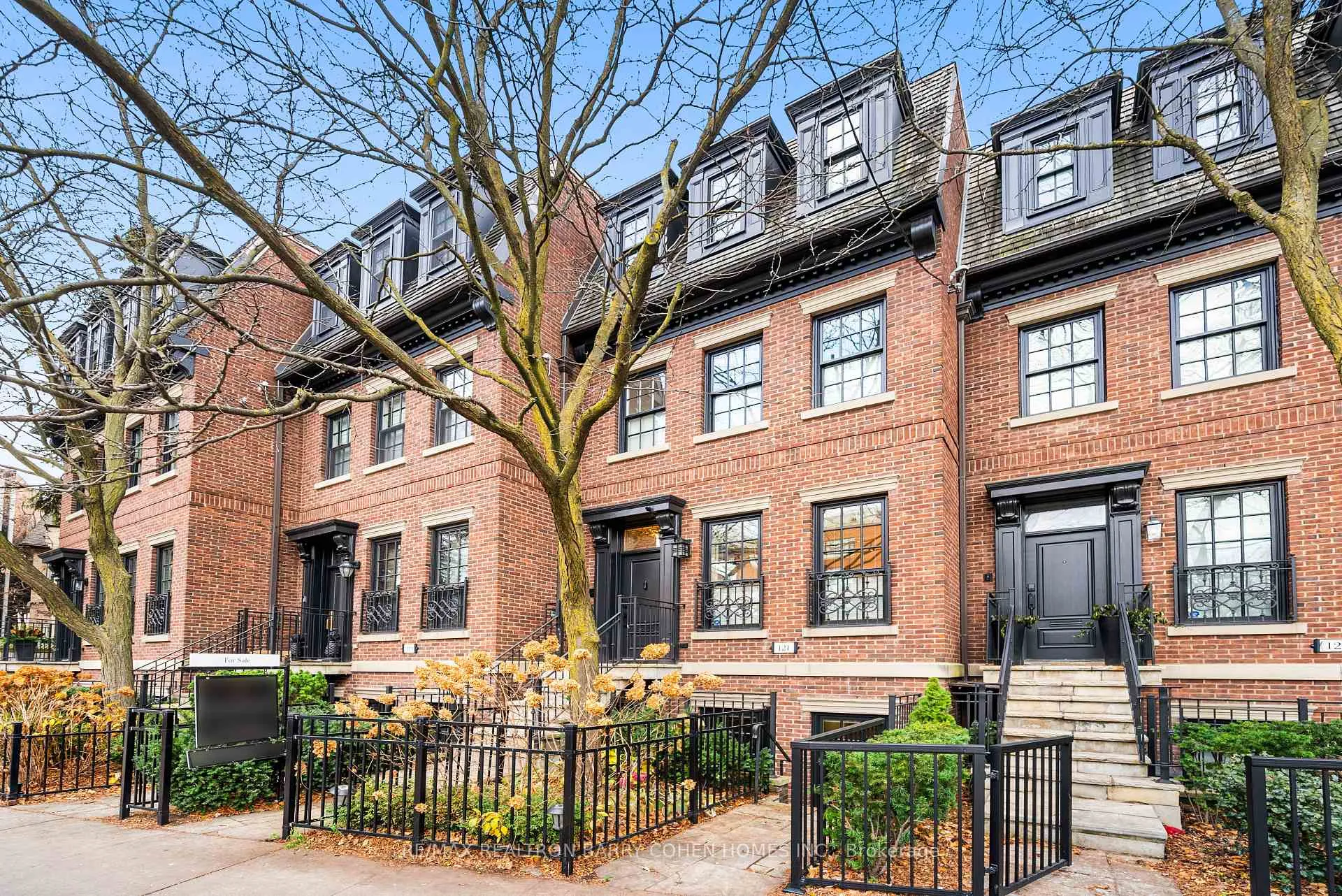 Front of 121 Davenport Road
