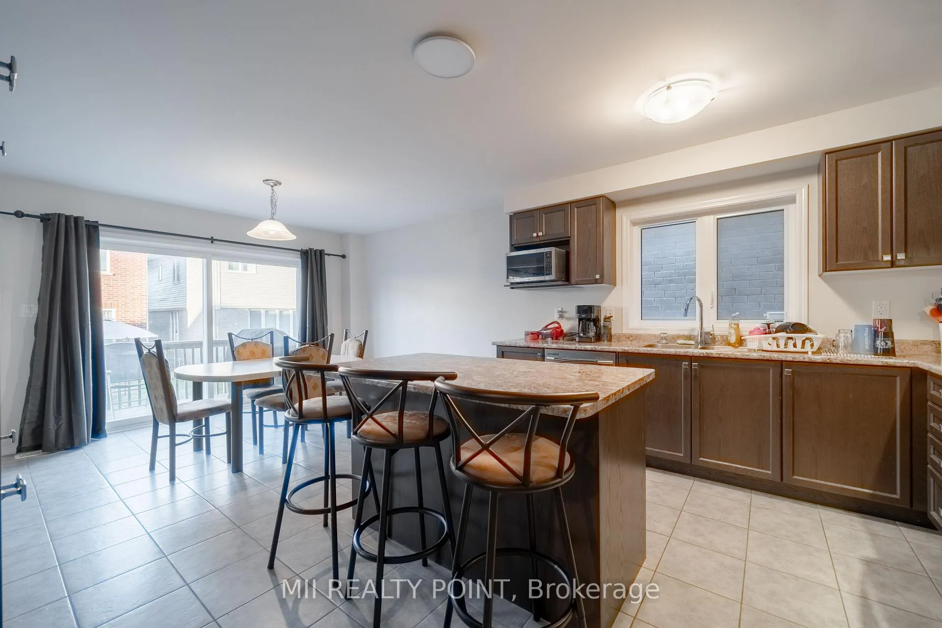 Photo 7 of 10 Alexandra Drive, Thorold, Hurricane/Merrittville — HOMEH