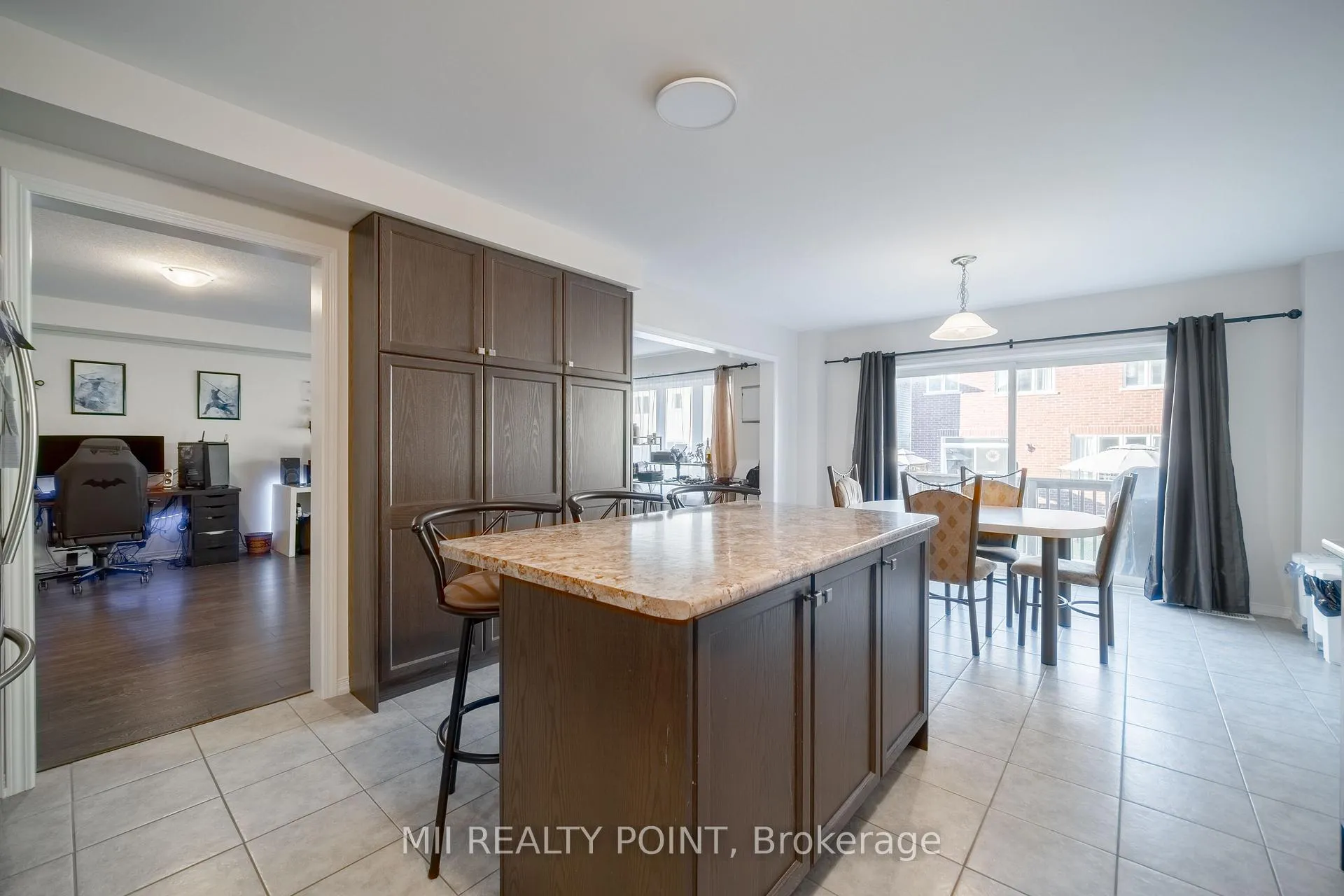 Photo 8 of 10 Alexandra Drive, Thorold, Hurricane/Merrittville — HOMEH