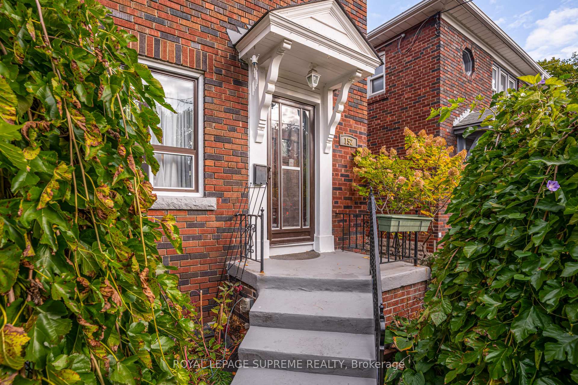 Photo 5 of 152 Parkhurst Boulevard, Toronto, Leaside — HOMEH