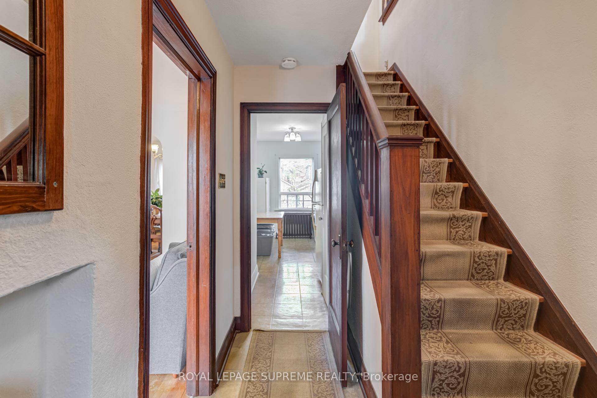 Photo 8 of 152 Parkhurst Boulevard, Toronto, Leaside — HOMEH