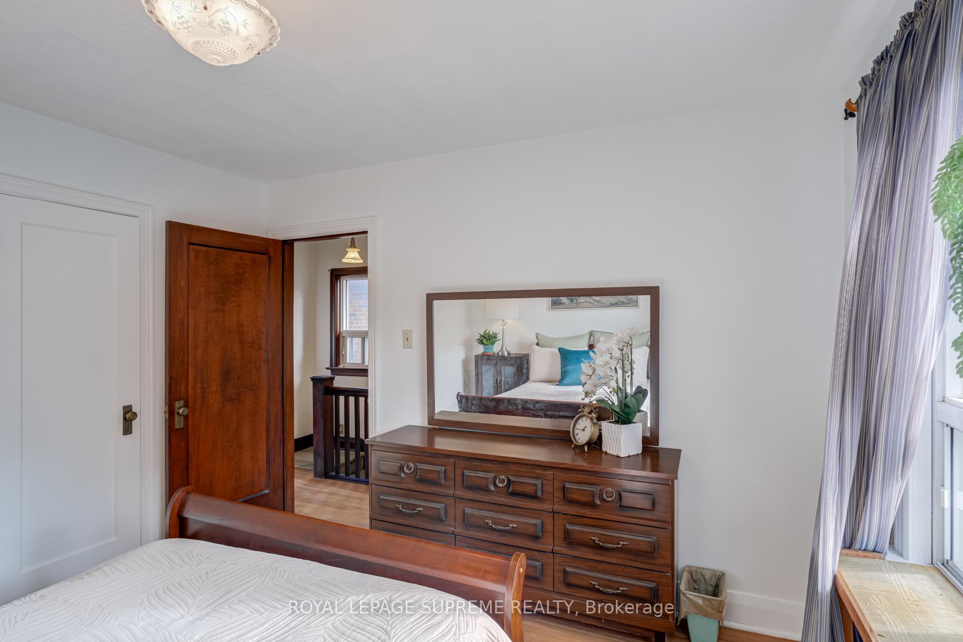 Photo 18 of 152 Parkhurst Boulevard, Toronto, Leaside — HOMEH