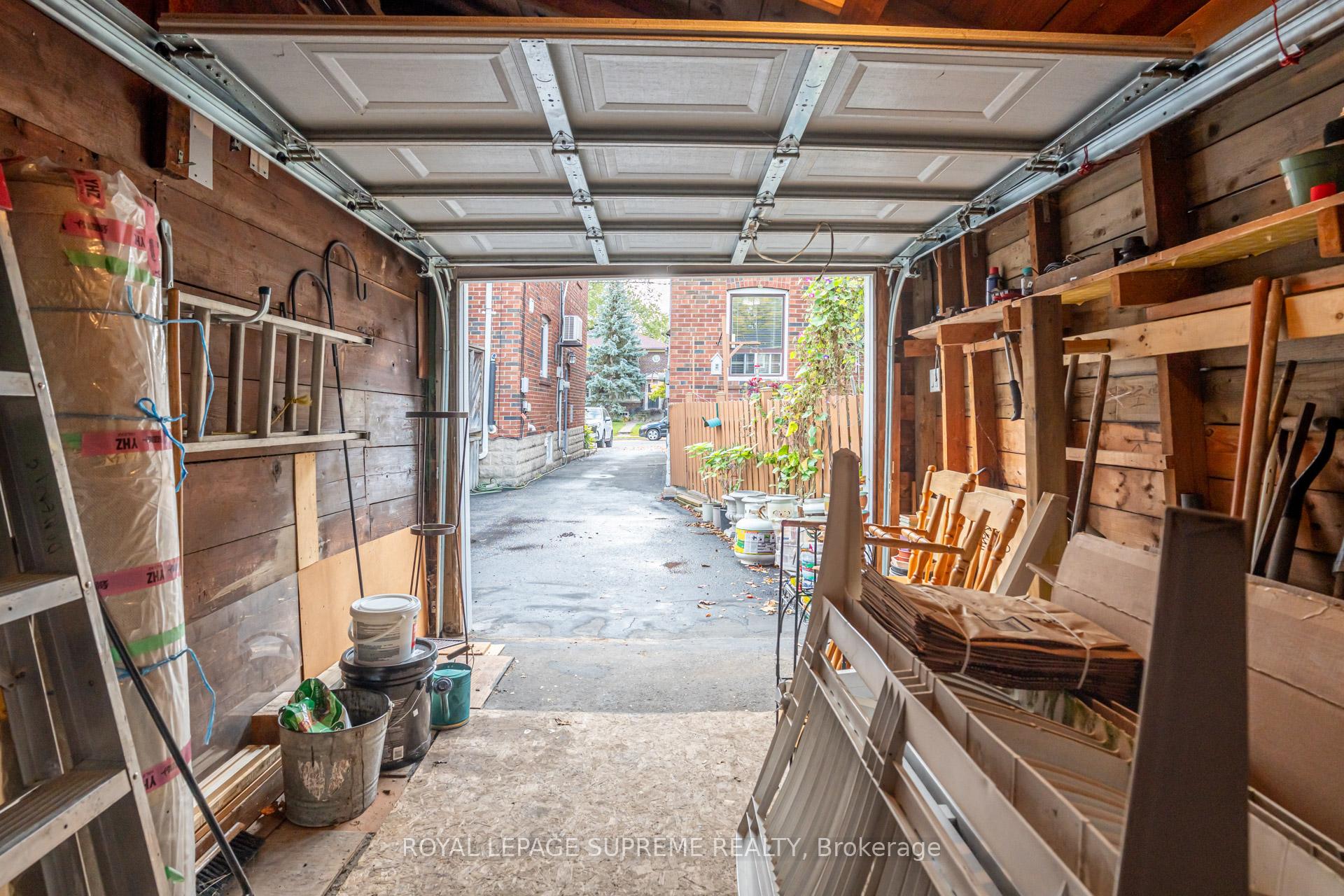 Photo 38 of 152 Parkhurst Boulevard, Toronto, Leaside — HOMEH