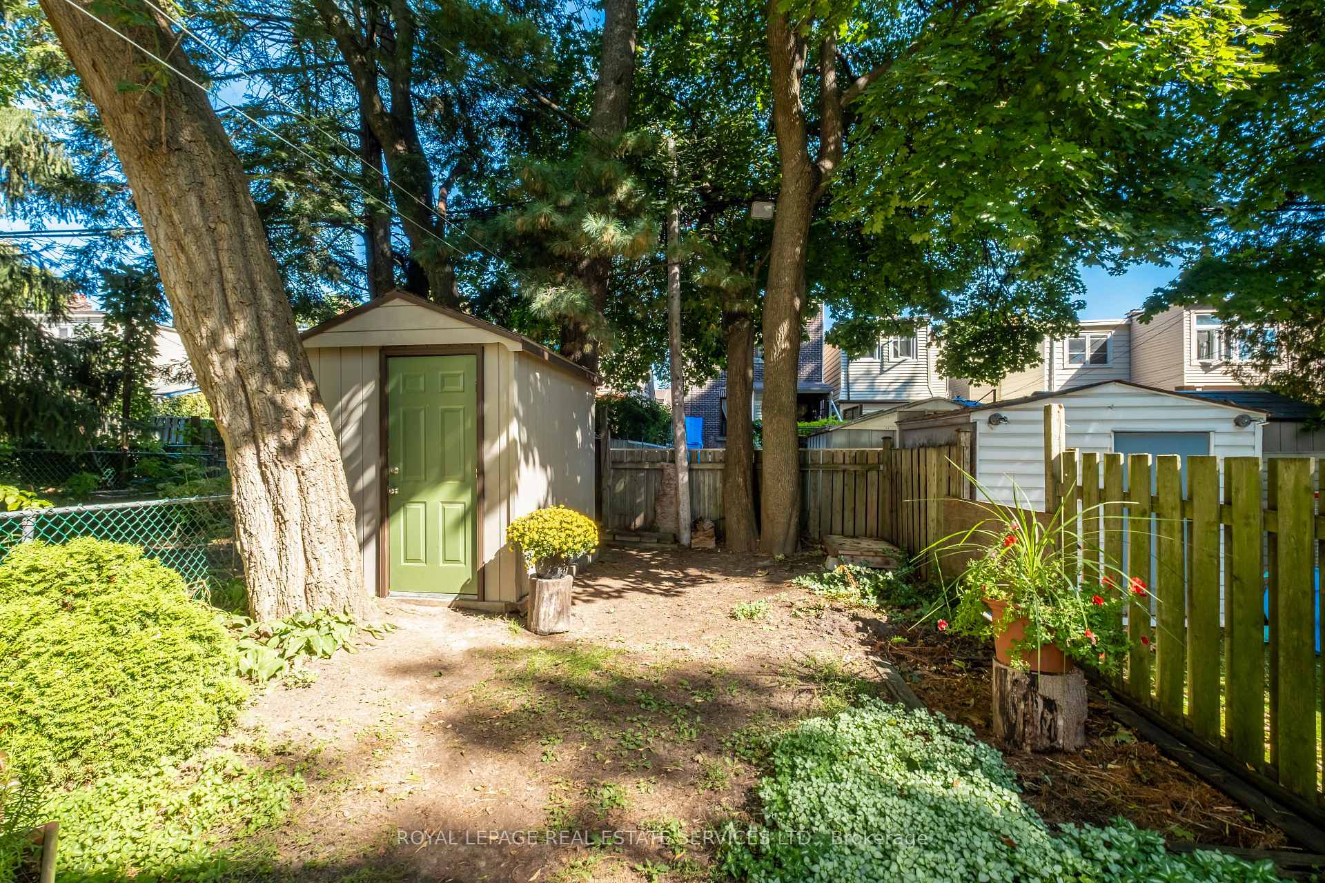 Photo 40 of 65 Drayton Avenue, Toronto, Woodbine Corridor — HOMEH