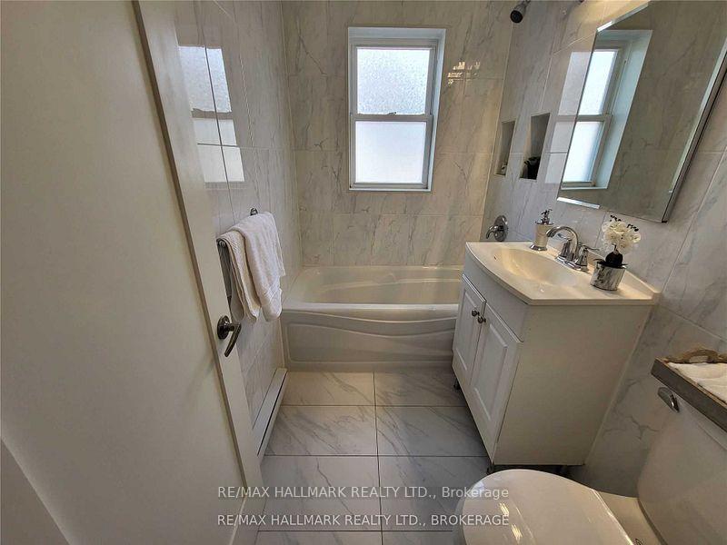 Photo 8 of Unit Main, 8 Bonfield Avenue, Toronto, The Beaches — HOMEH