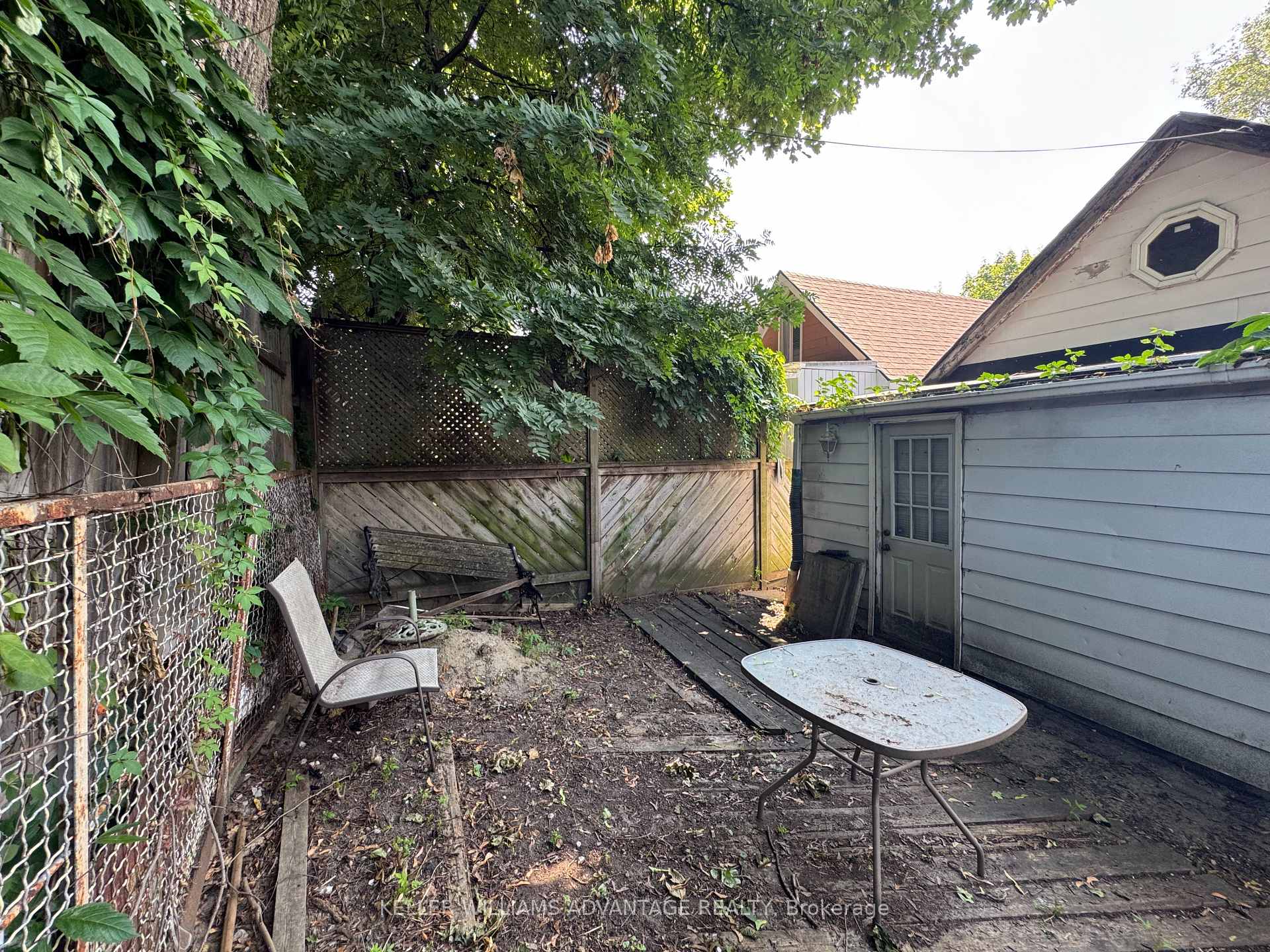 Photo 9 of 587 Craven Road, Toronto, Greenwood-Coxwell — HOMEH