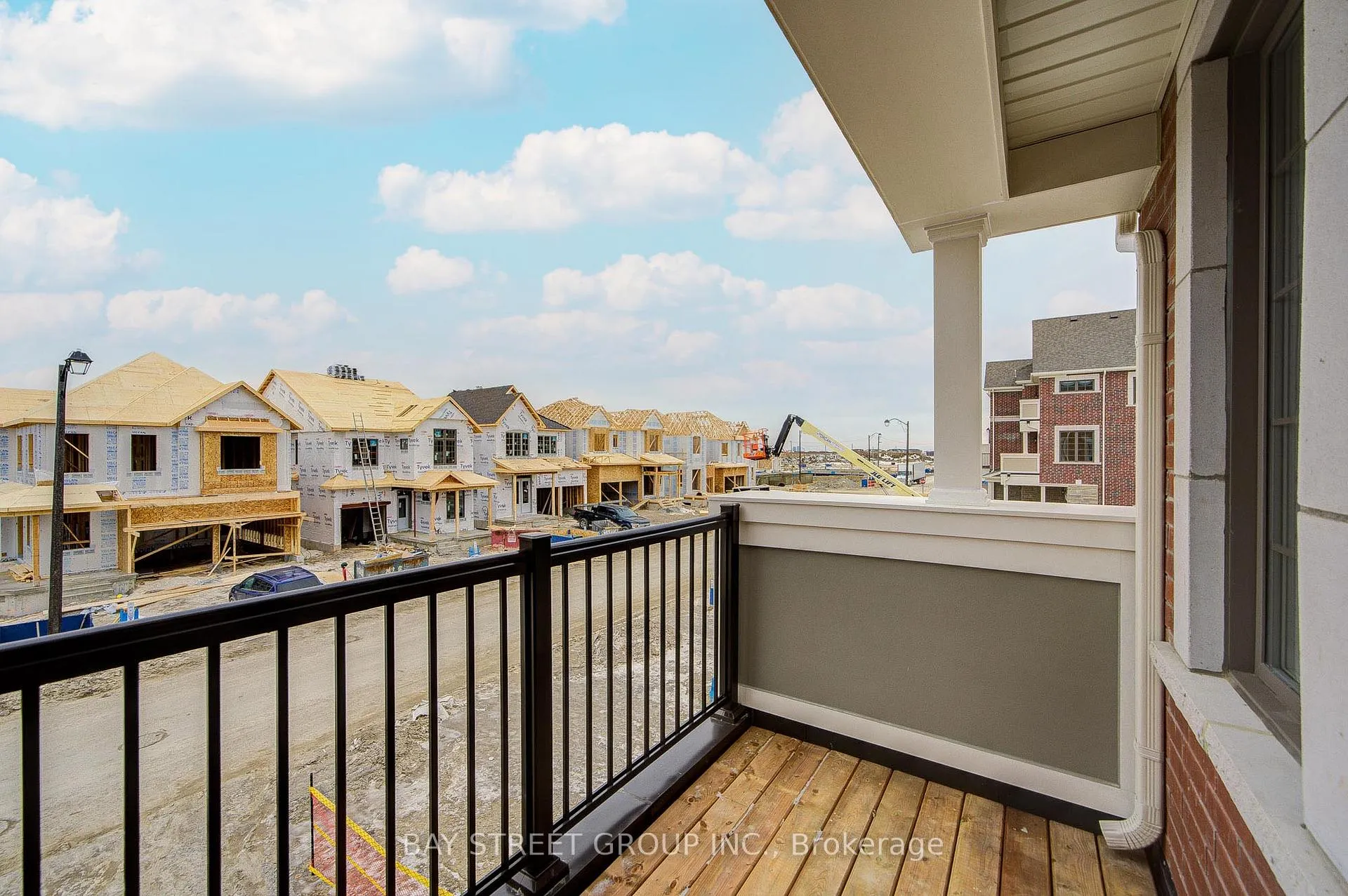 Photo 28 of 118 Azure Drive, Markham, Rural Markham — HOMEH