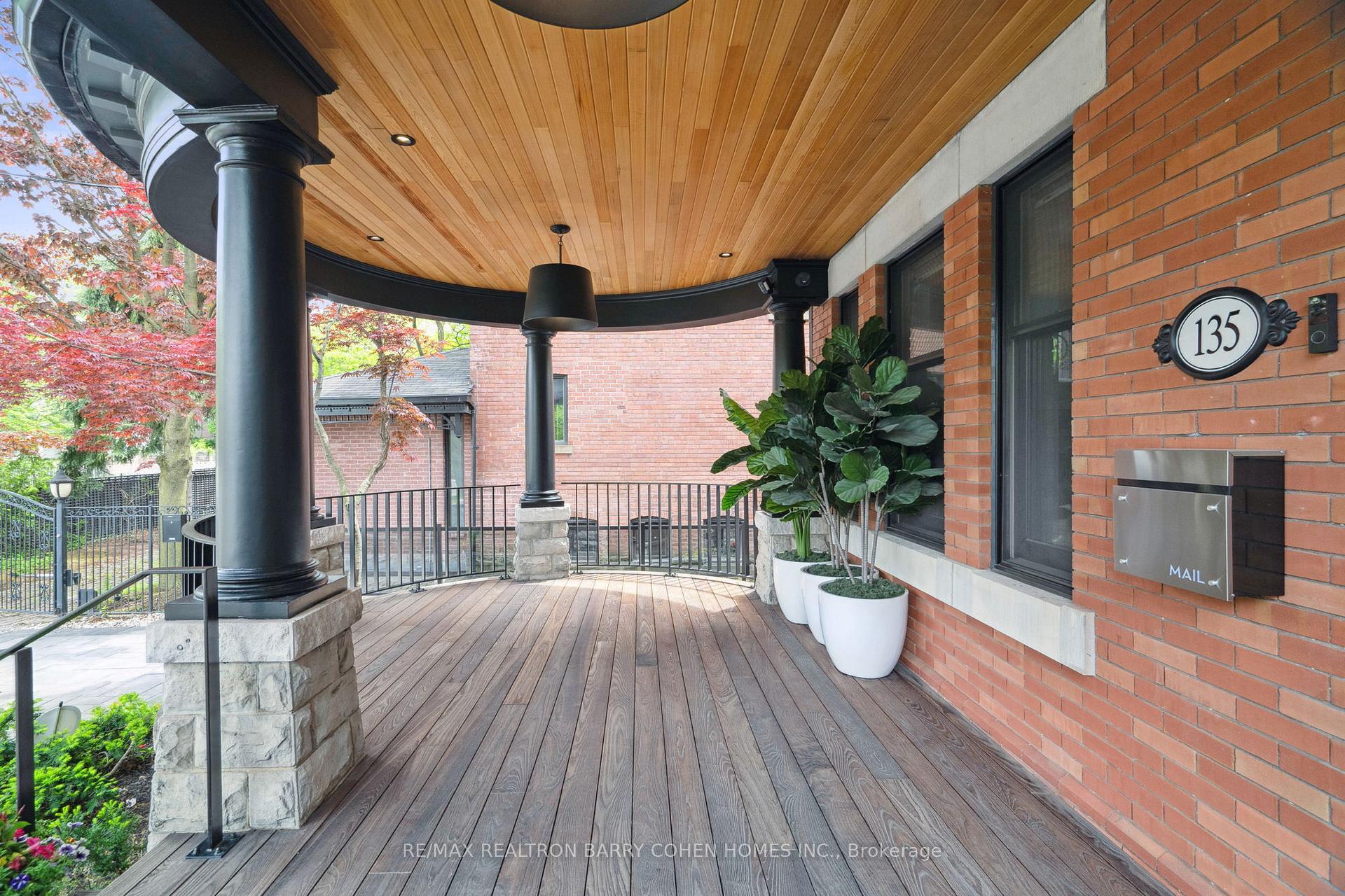 Photo 4 of 135 Crescent Road, Toronto, Rosedale-Moore Park — HOMEH