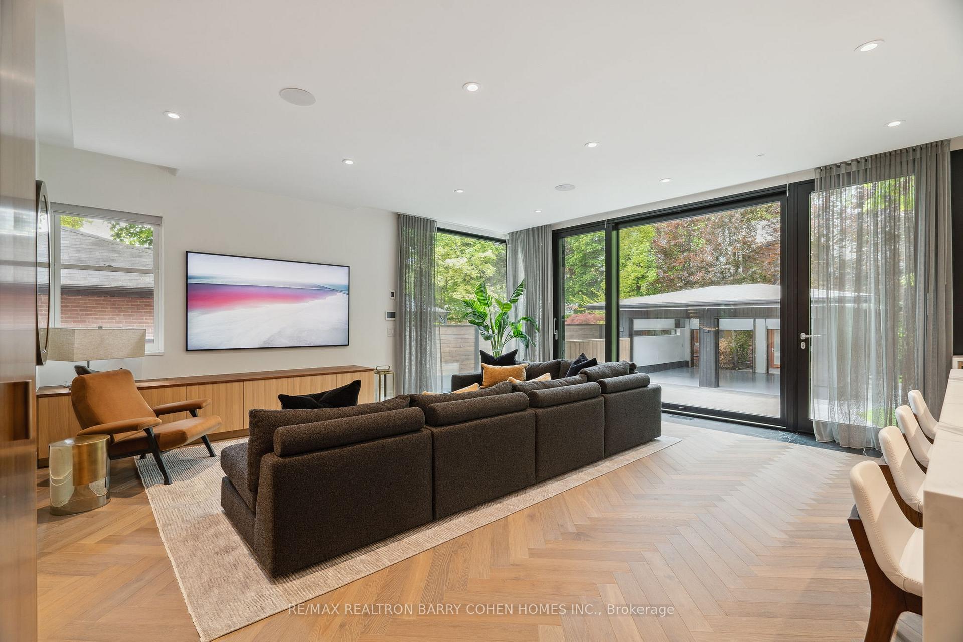 Photo 14 of 135 Crescent Road, Toronto, Rosedale-Moore Park — HOMEH