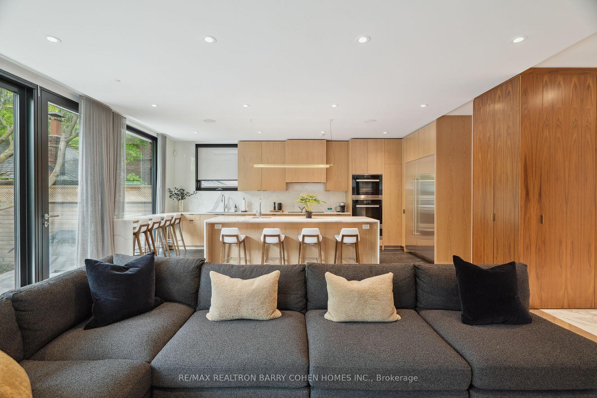 Photo 15 of 135 Crescent Road, Toronto, Rosedale-Moore Park — HOMEH