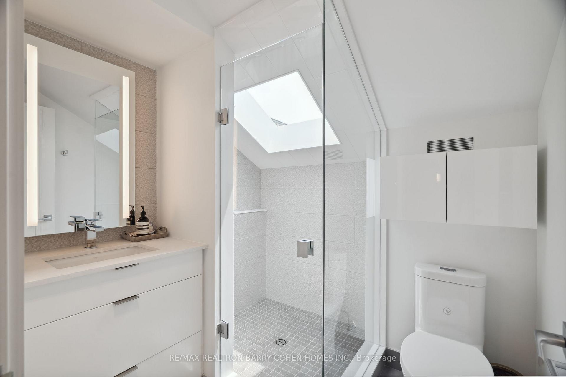 Photo 26 of 135 Crescent Road, Toronto, Rosedale-Moore Park — HOMEH