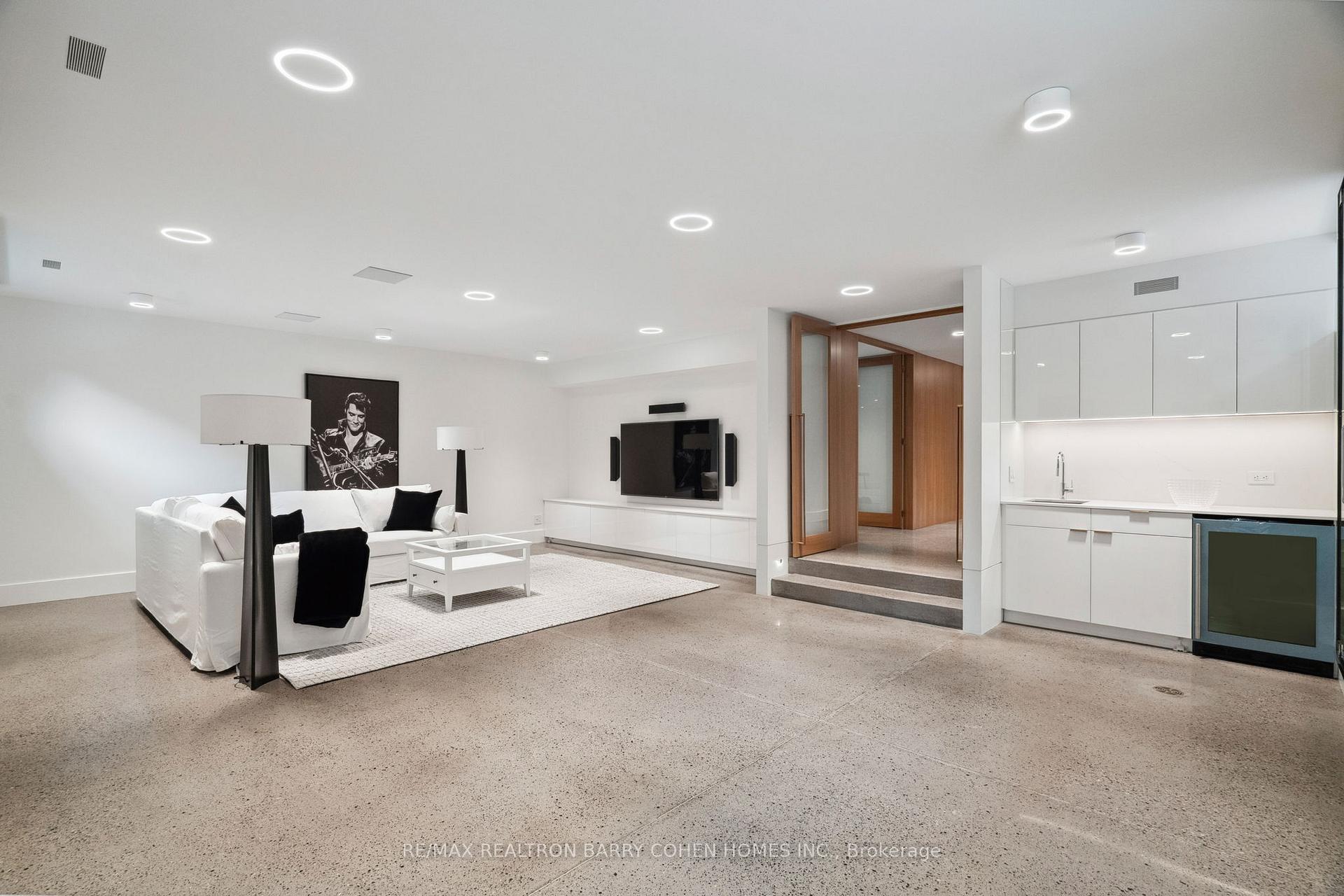 Photo 28 of 135 Crescent Road, Toronto, Rosedale-Moore Park — HOMEH