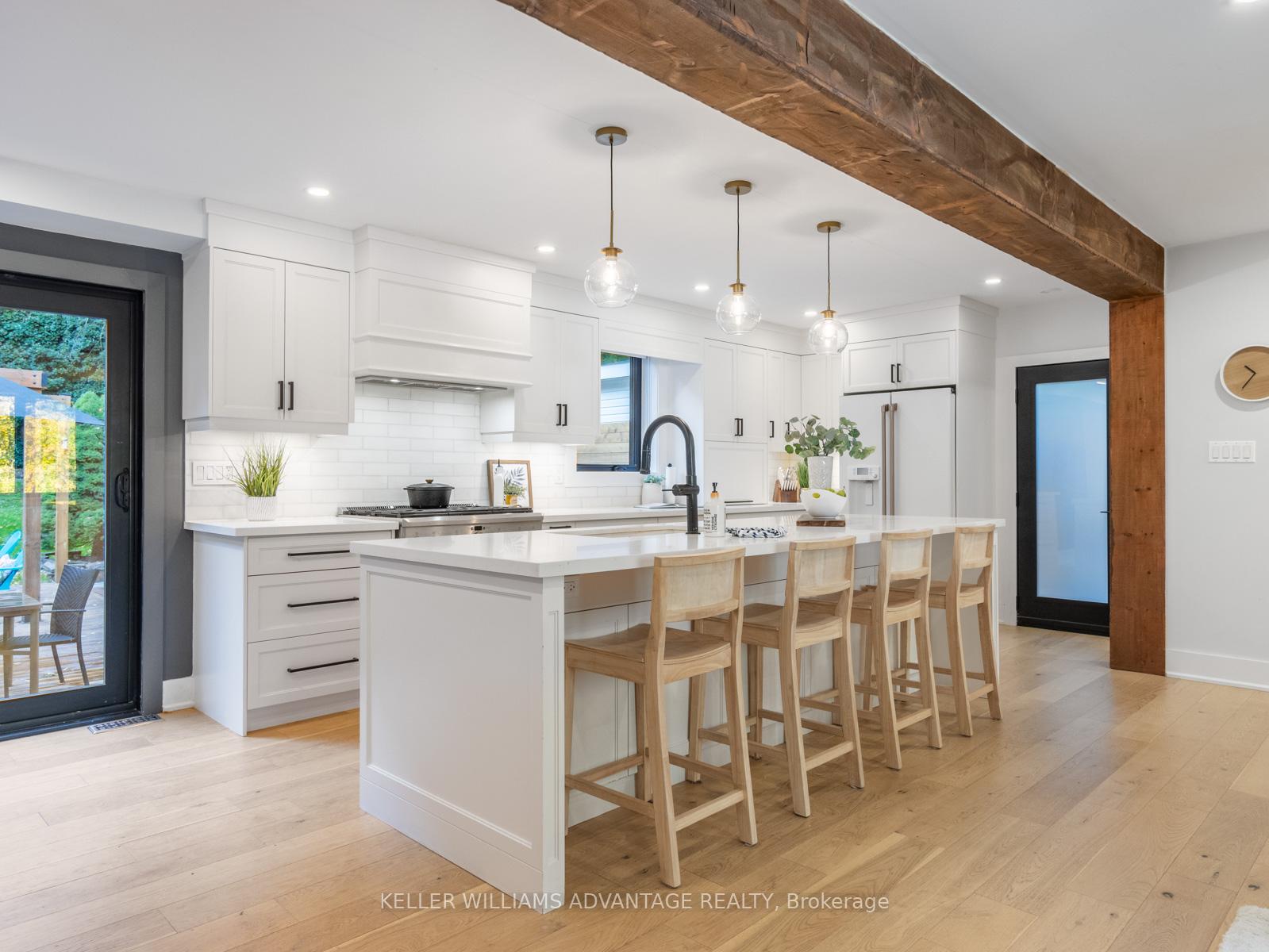 Photo 8 of 93 Glen Davis Crescent, Toronto, East End-Danforth — HOMEH