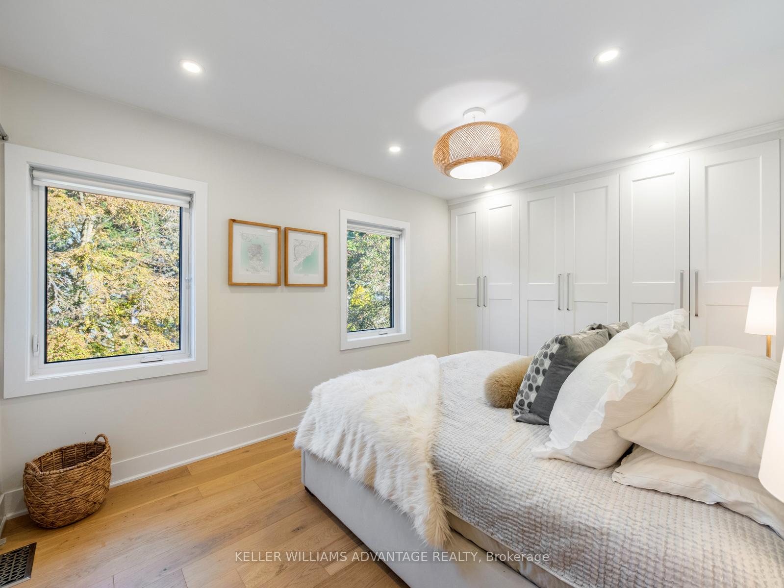 Photo 19 of 93 Glen Davis Crescent, Toronto, East End-Danforth — HOMEH