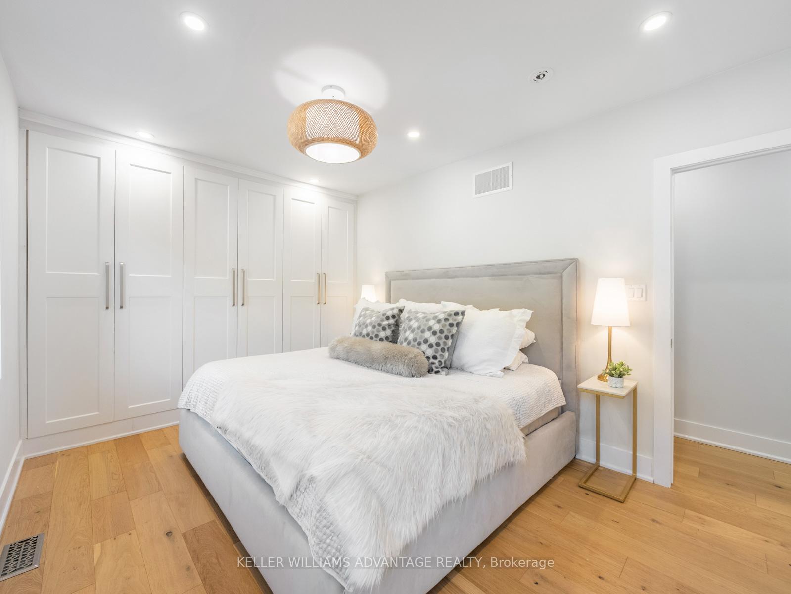 Photo 20 of 93 Glen Davis Crescent, Toronto, East End-Danforth — HOMEH