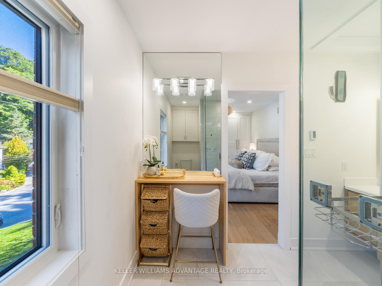 Photo 23 of 93 Glen Davis Crescent, Toronto, East End-Danforth — HOMEH