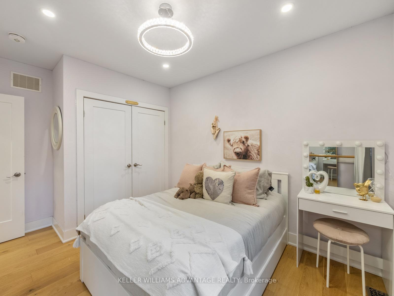 Photo 25 of 93 Glen Davis Crescent, Toronto, East End-Danforth — HOMEH