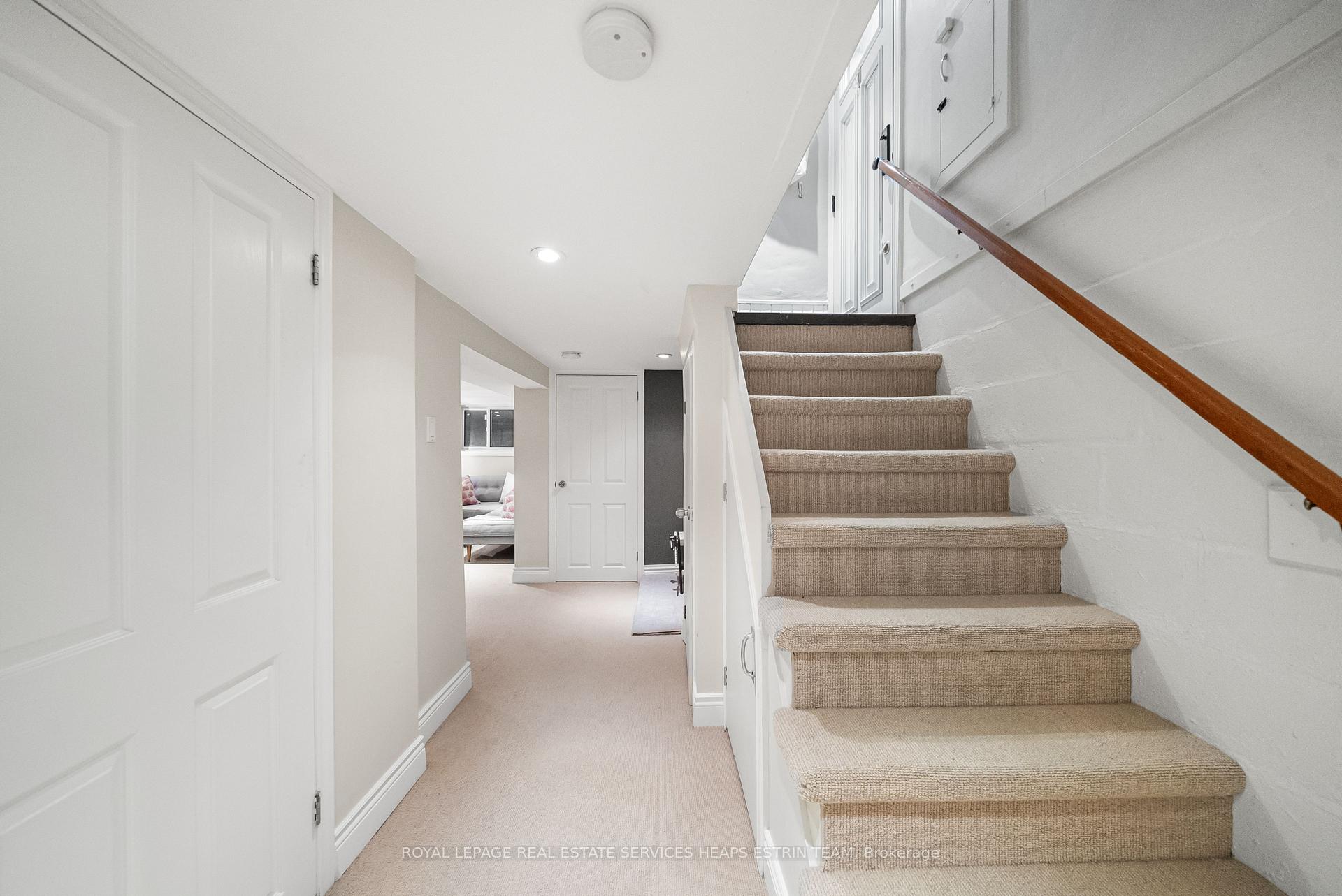 Photo 24 of 256 Rumsey Road, Toronto, Leaside — HOMEH