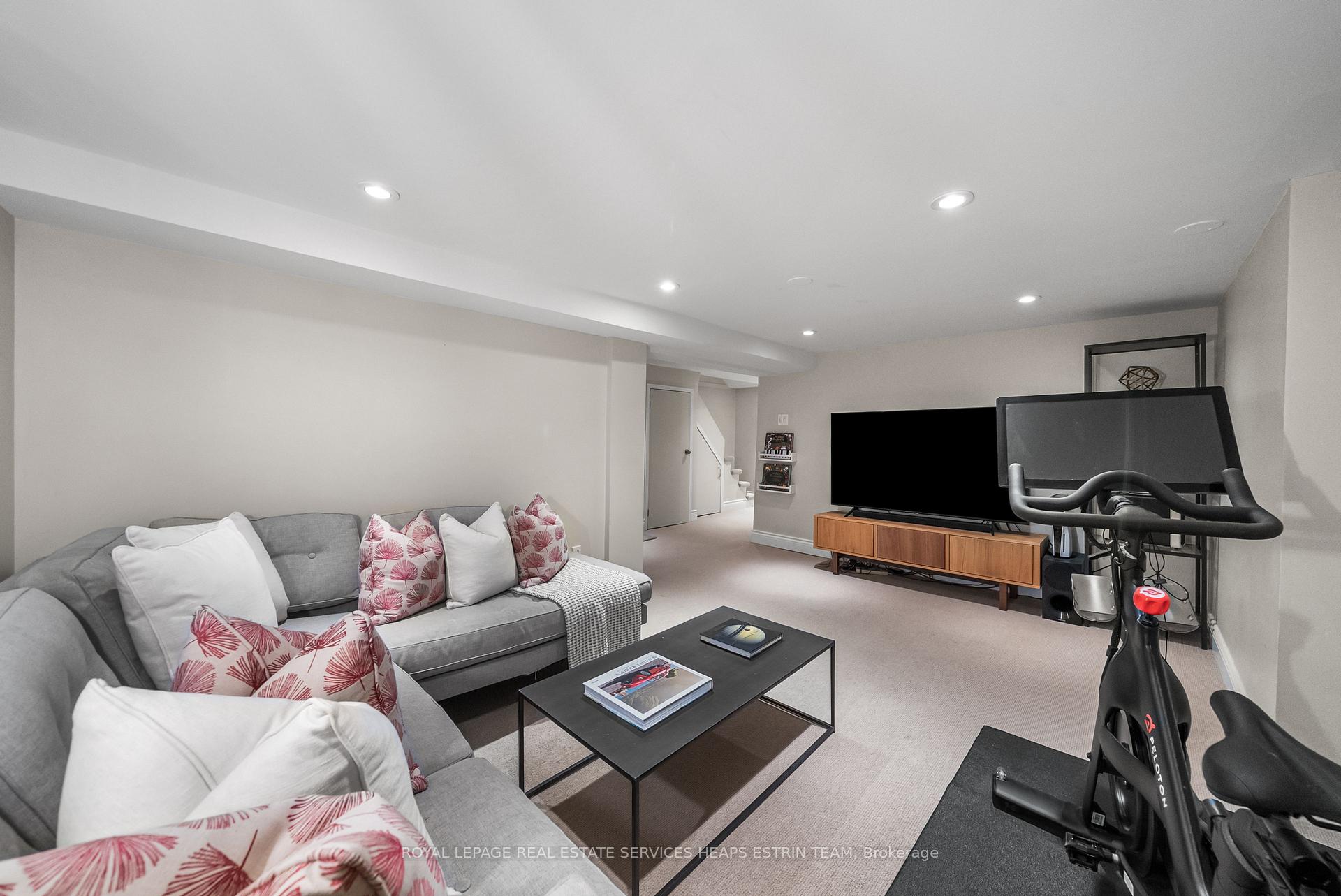 Photo 26 of 256 Rumsey Road, Toronto, Leaside — HOMEH