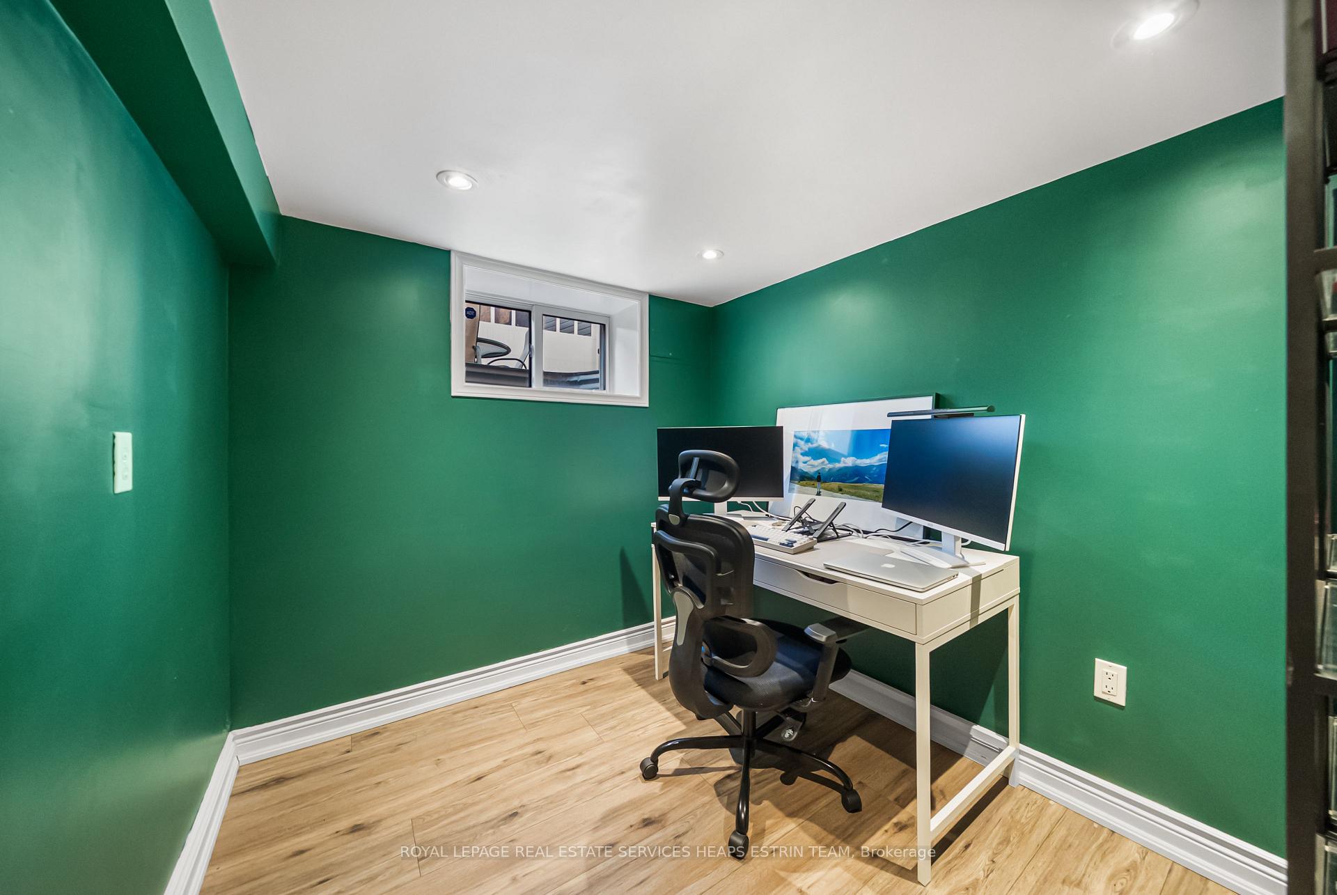Photo 27 of 256 Rumsey Road, Toronto, Leaside — HOMEH