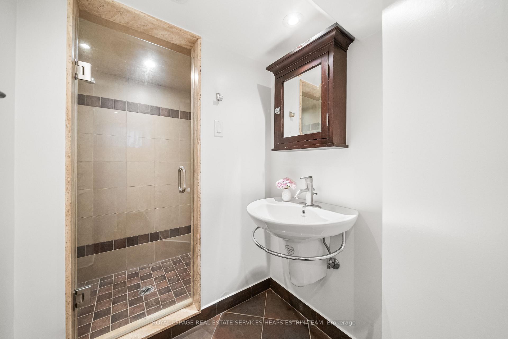 Photo 28 of 256 Rumsey Road, Toronto, Leaside — HOMEH
