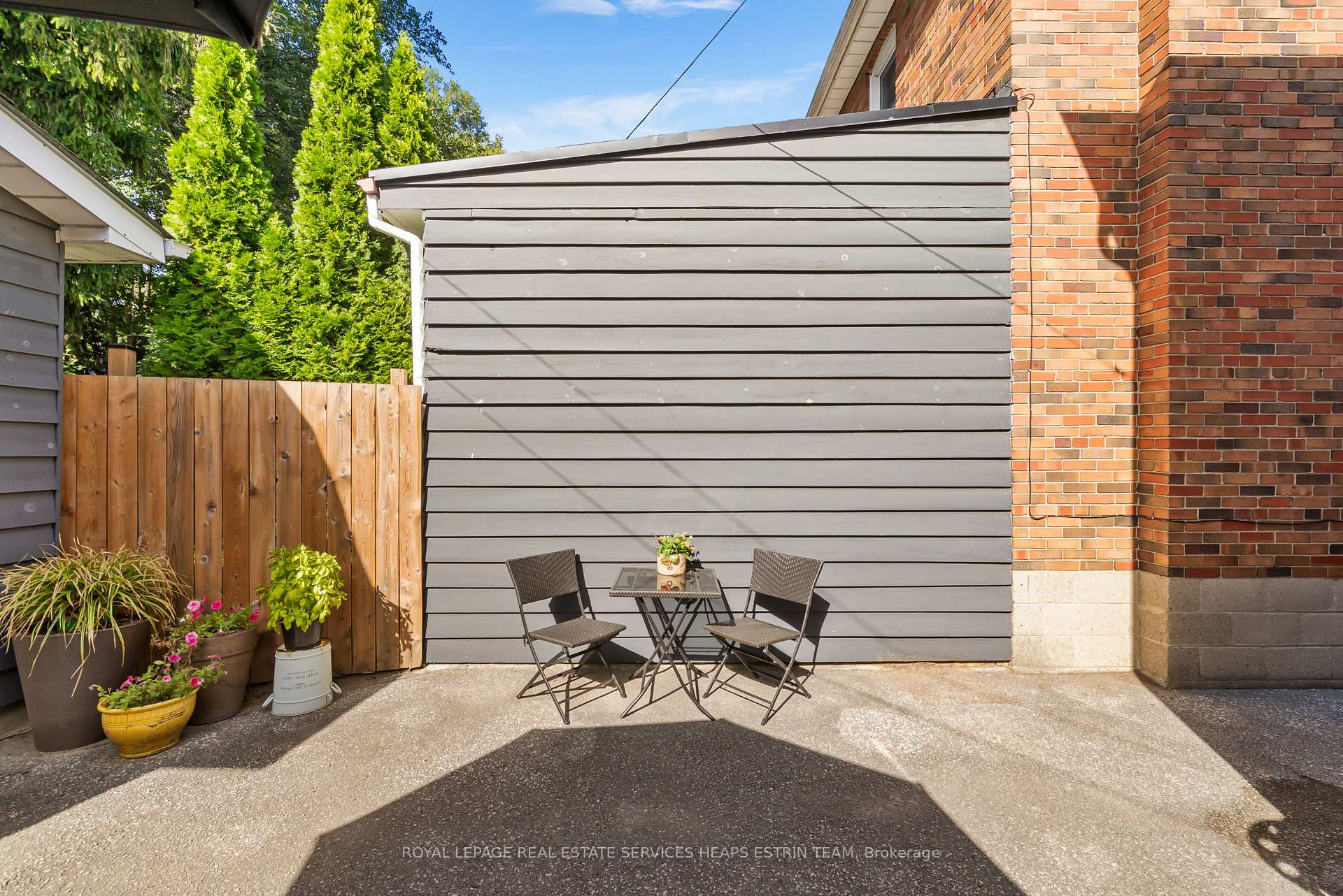 Photo 35 of 256 Rumsey Road, Toronto, Leaside — HOMEH