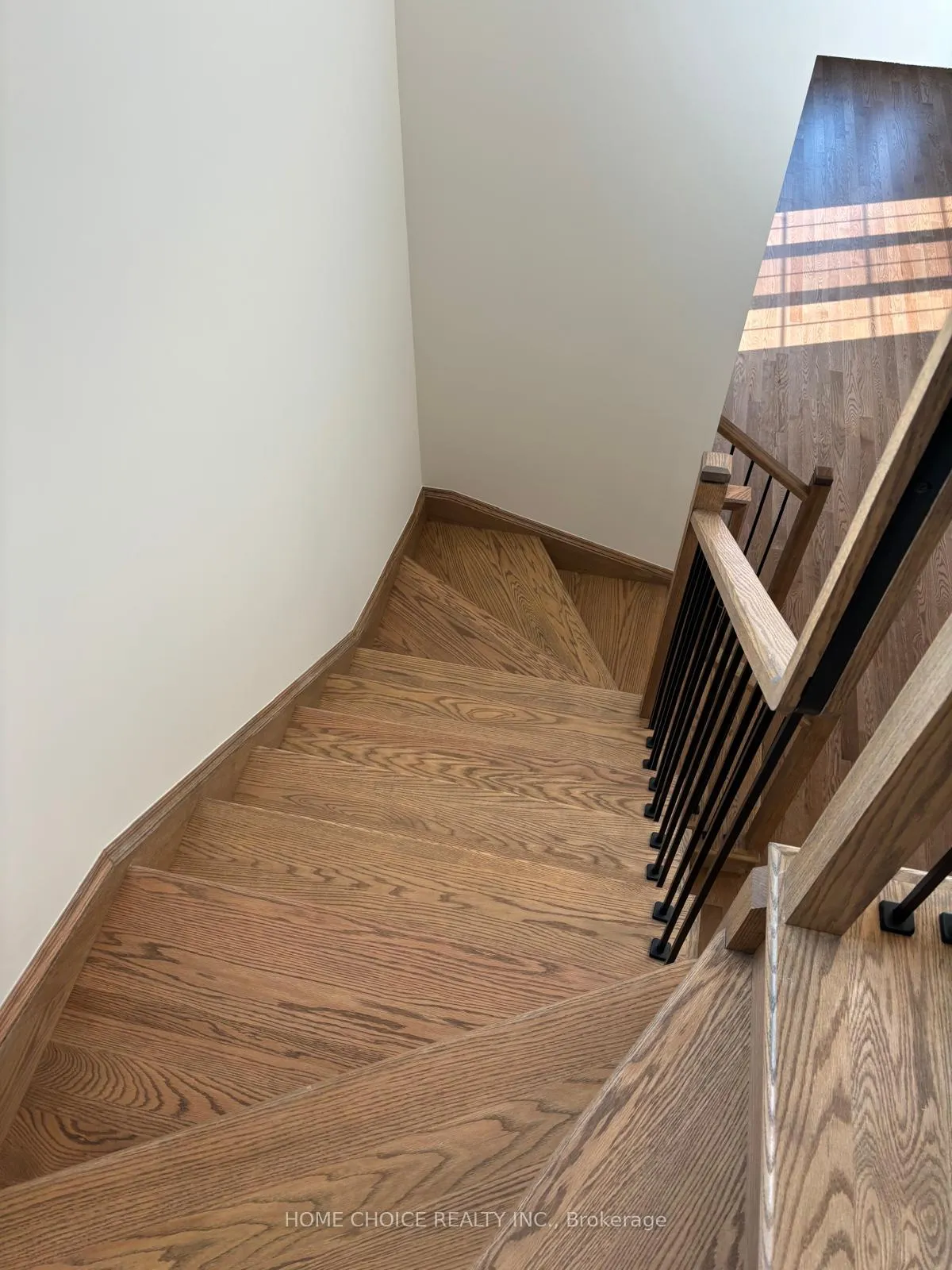 Photo 9 of 1474 Periwinkle Place, Milton, Walker — HOMEH