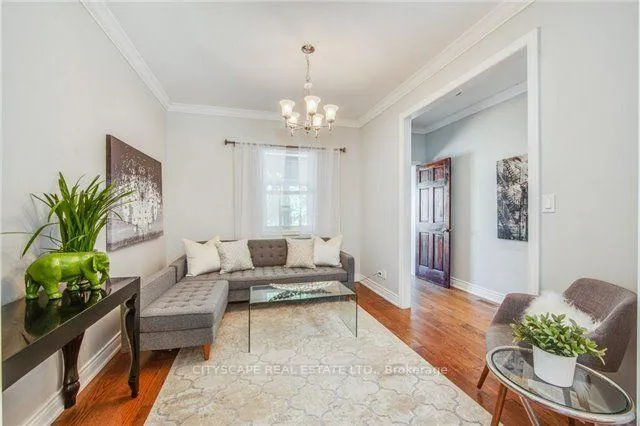 Photo 4 of 174 Coxwell Avenue, Toronto, Greenwood-Coxwell — HOMEH